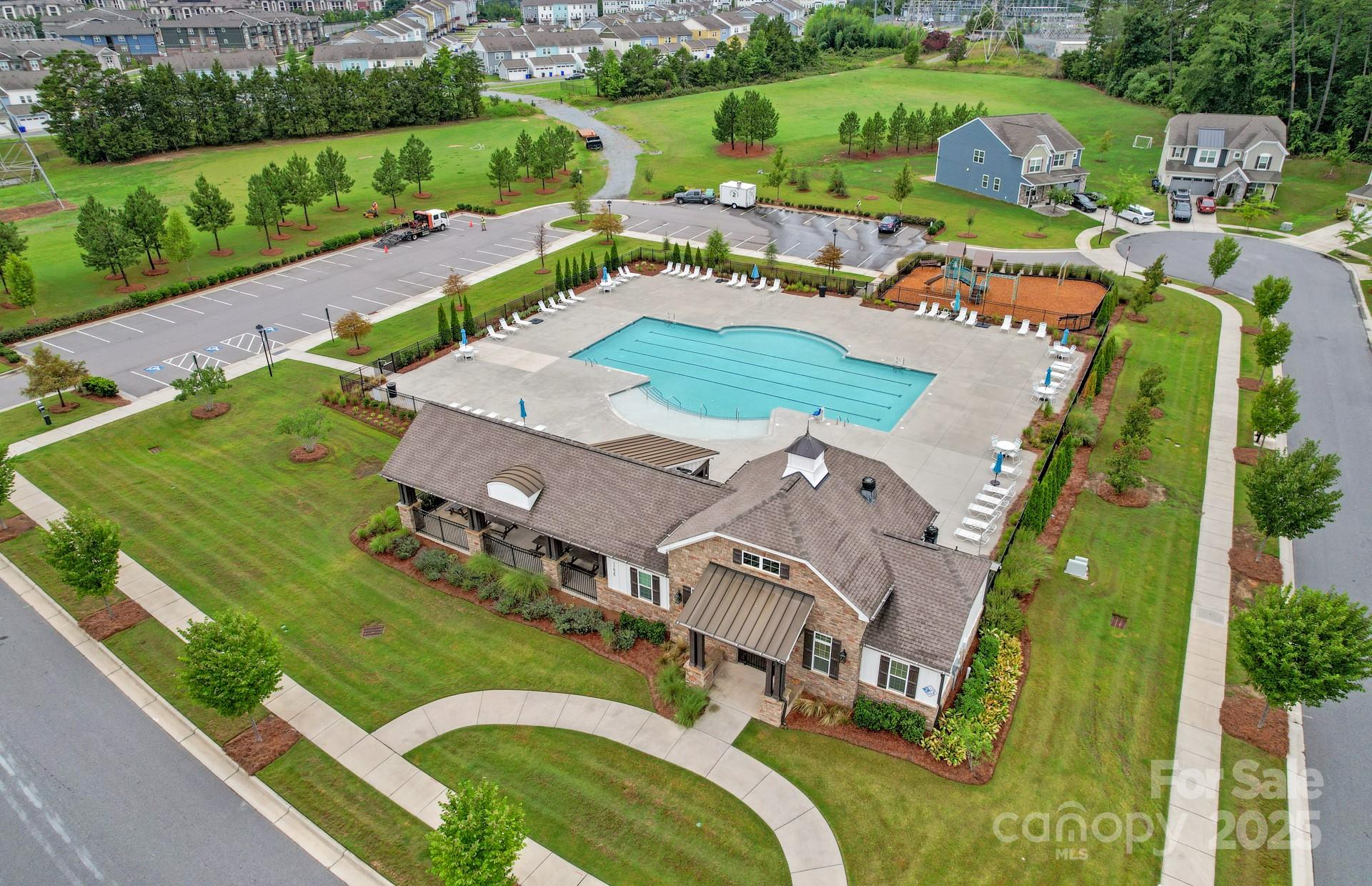 Property image 3 at 13705 Roderick Drive, Huntersville, NC 28078