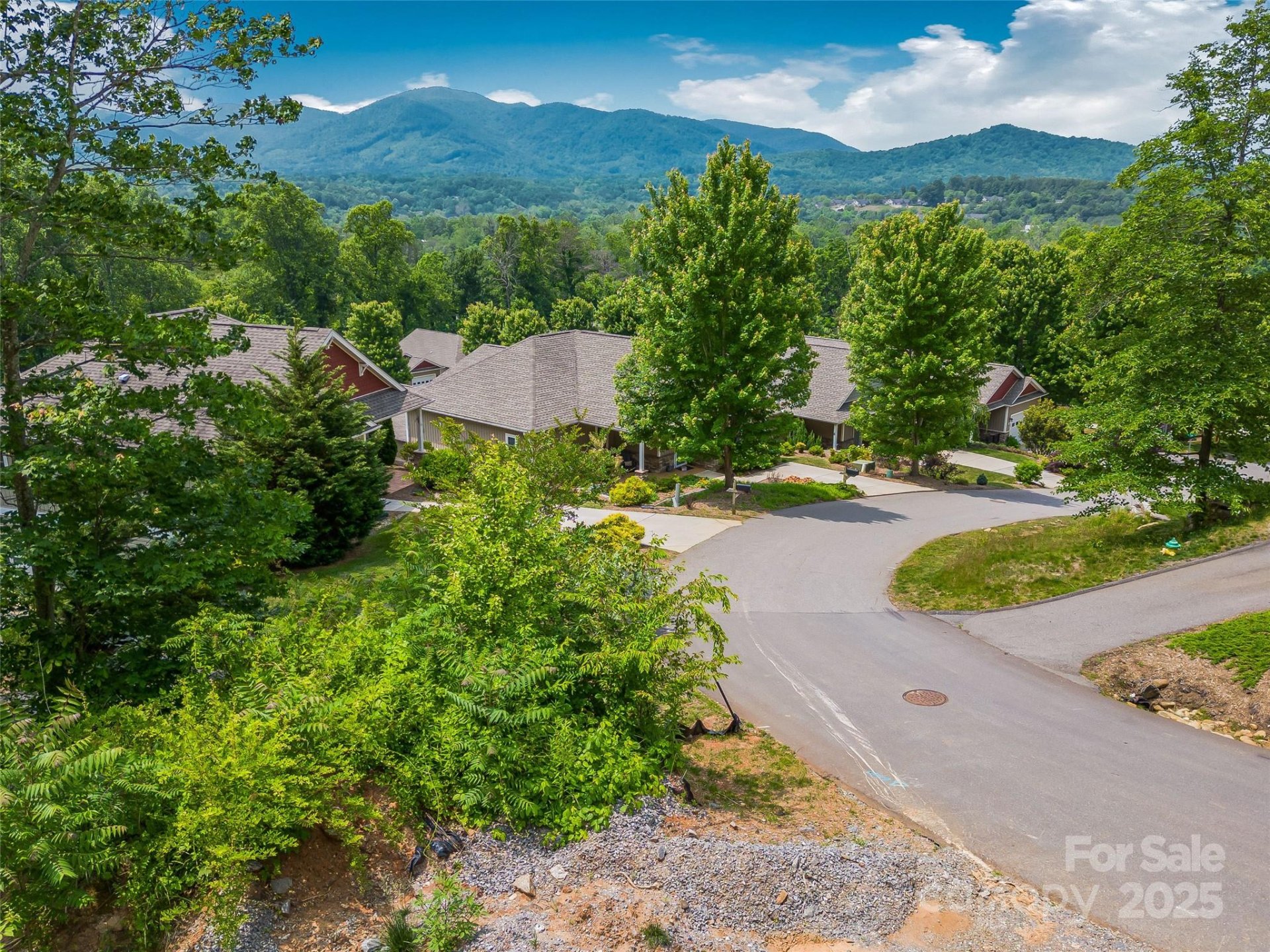 Property image 4 at 23 Village Overlook Loop, Swannanoa, NC 28778