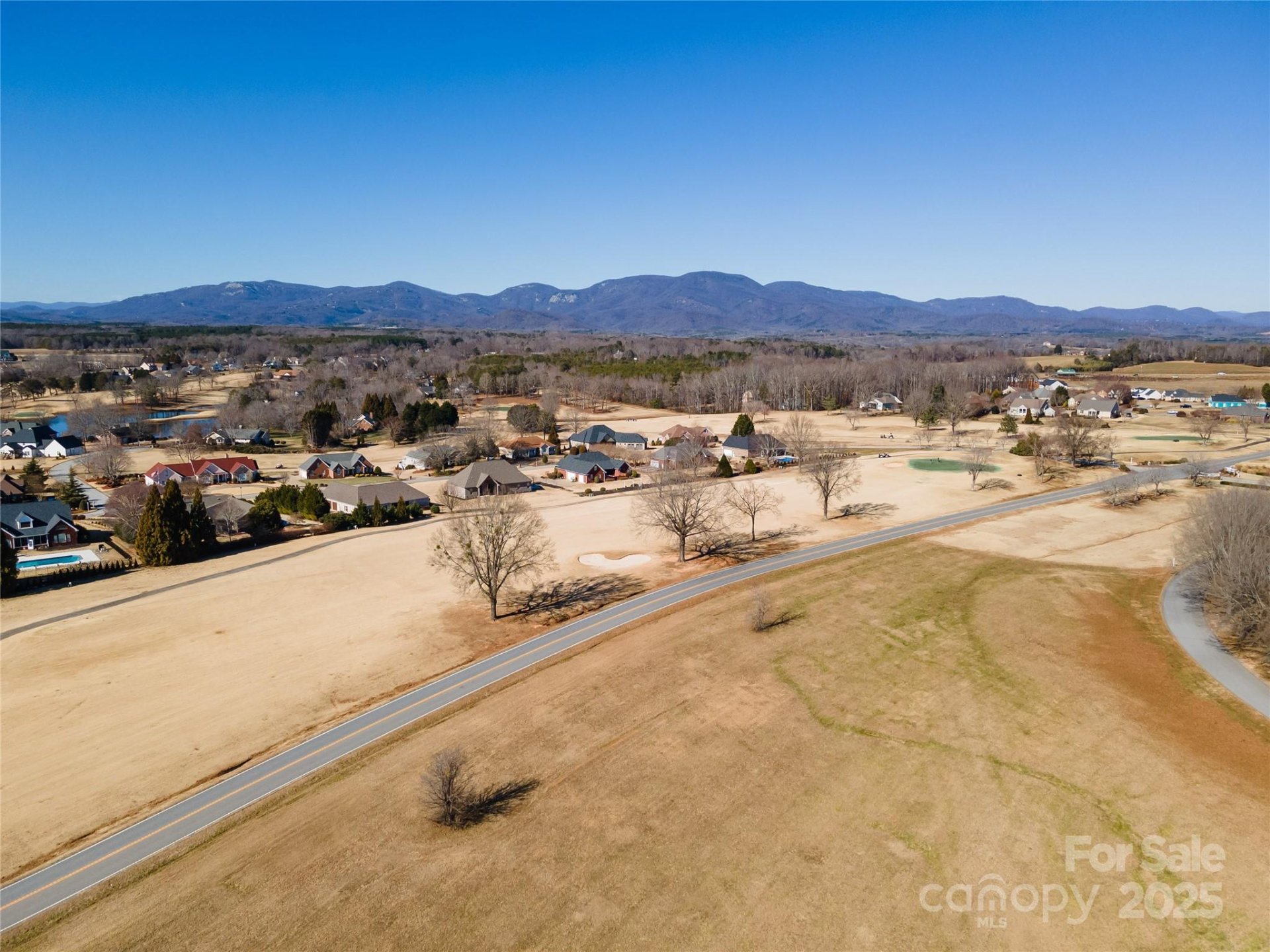 Property image 3 at 1 Carnoustie Court, Campobello, SC 29322