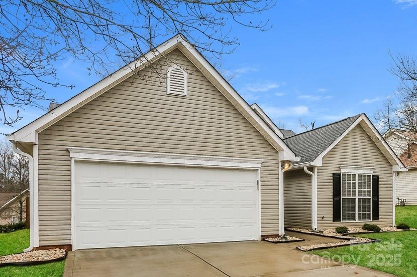 Property image 3 at 1254 Autumn Breeze Court, Rock Hill, SC 29732