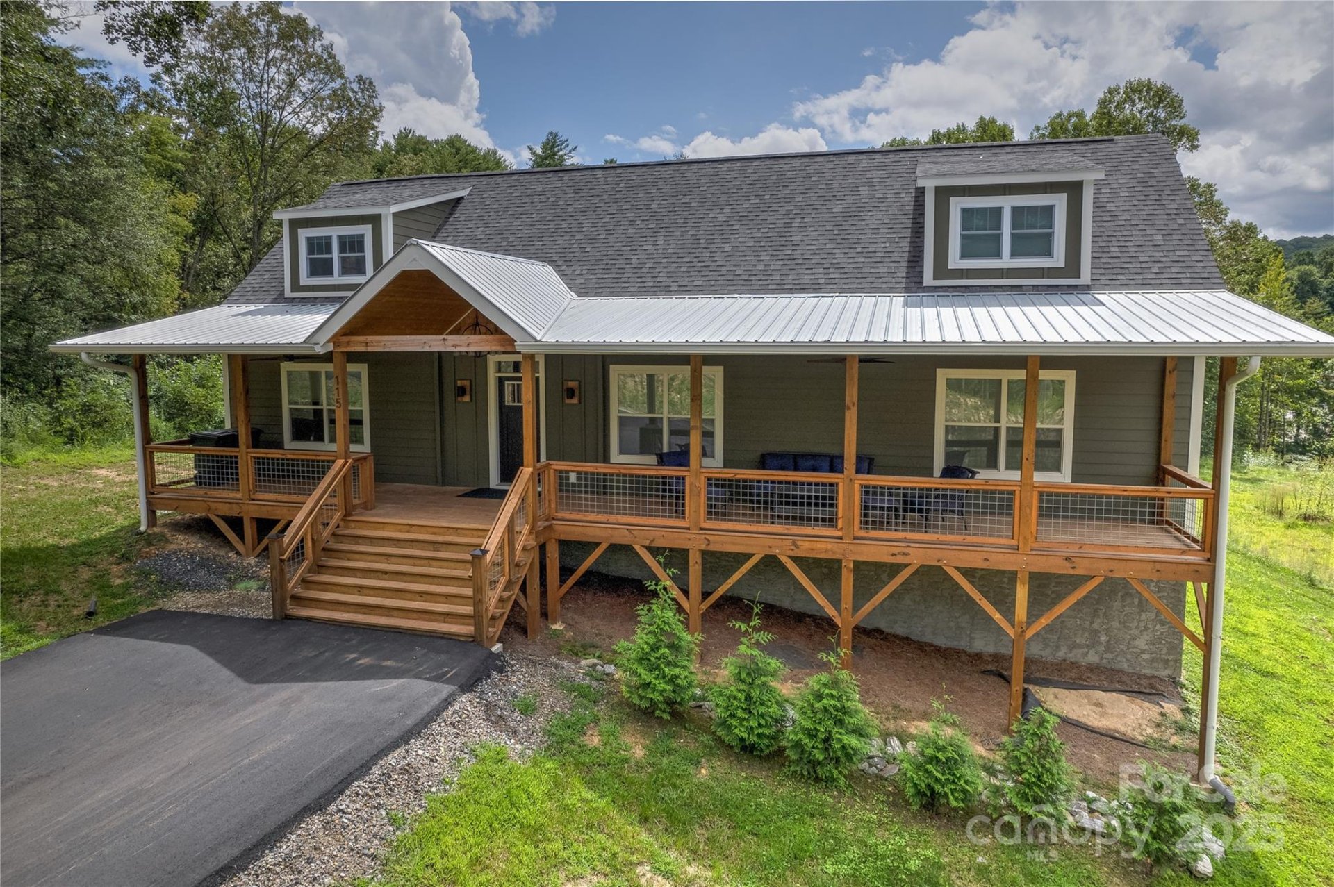Property image 2 at 115 Cascade Ridge Road, Fairview, NC 28730