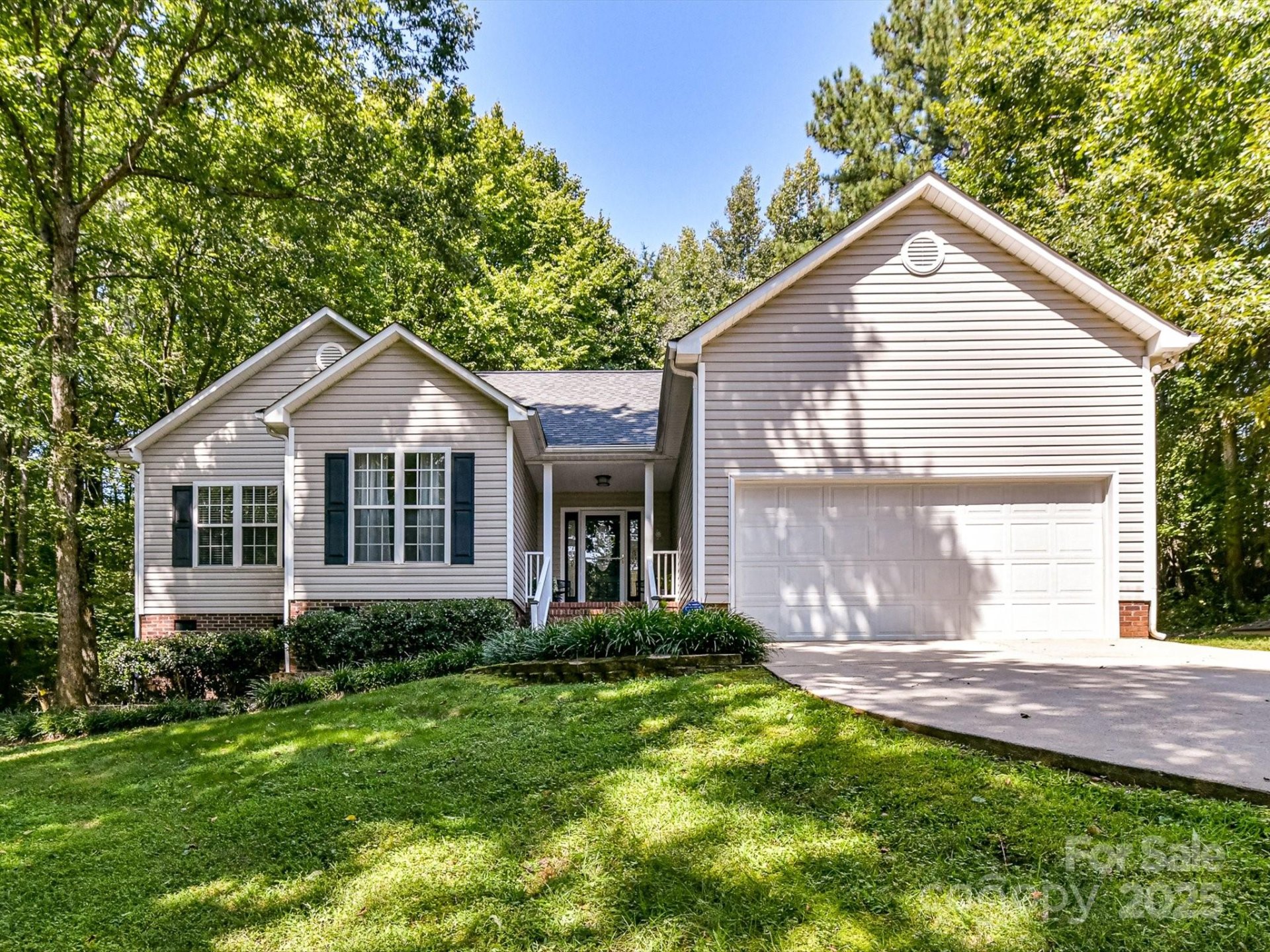 700 Cove Road