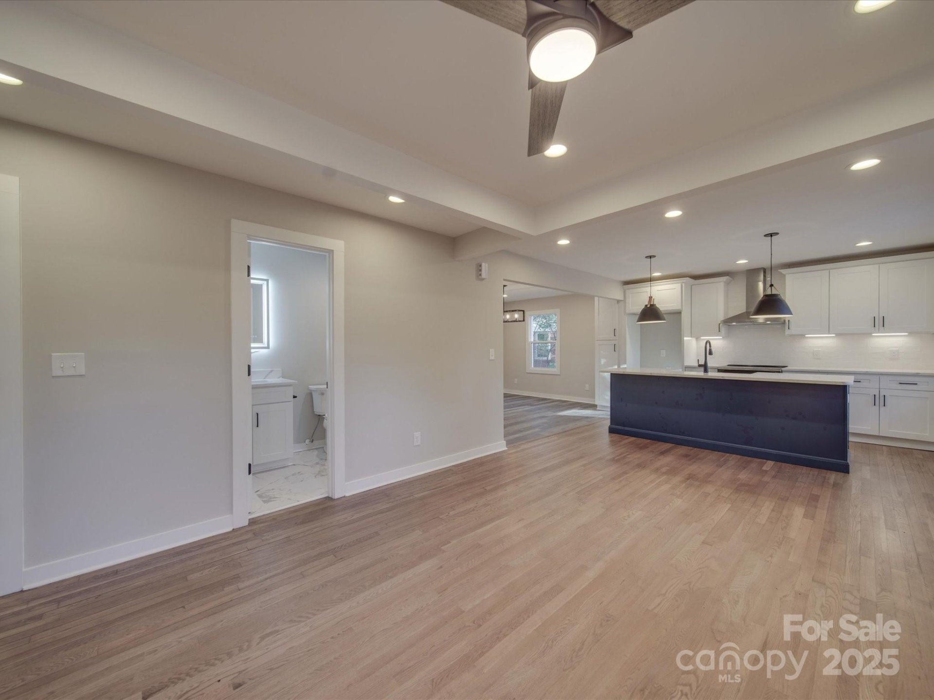 Property image 4 at 908 Davenport Street, Charlotte, NC 28208