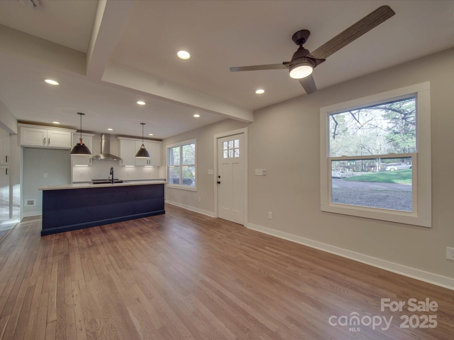 Property image 5 at 908 Davenport Street, Charlotte, NC 28208