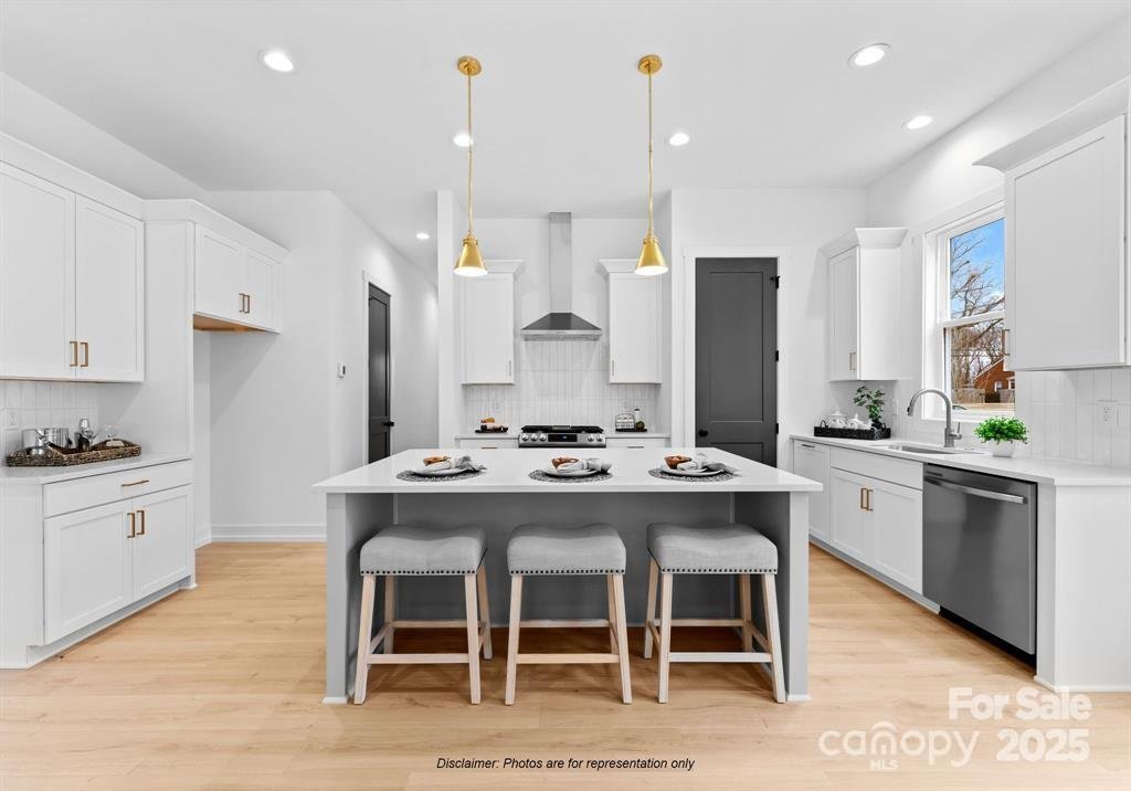 Property image 5 at 2021 Mandarin Boulevard, Charlotte, NC 28205