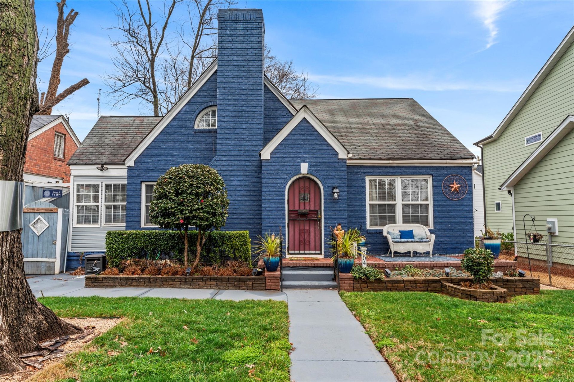 Property image 1 at 204 Sylvania Avenue, Charlotte, NC 28206