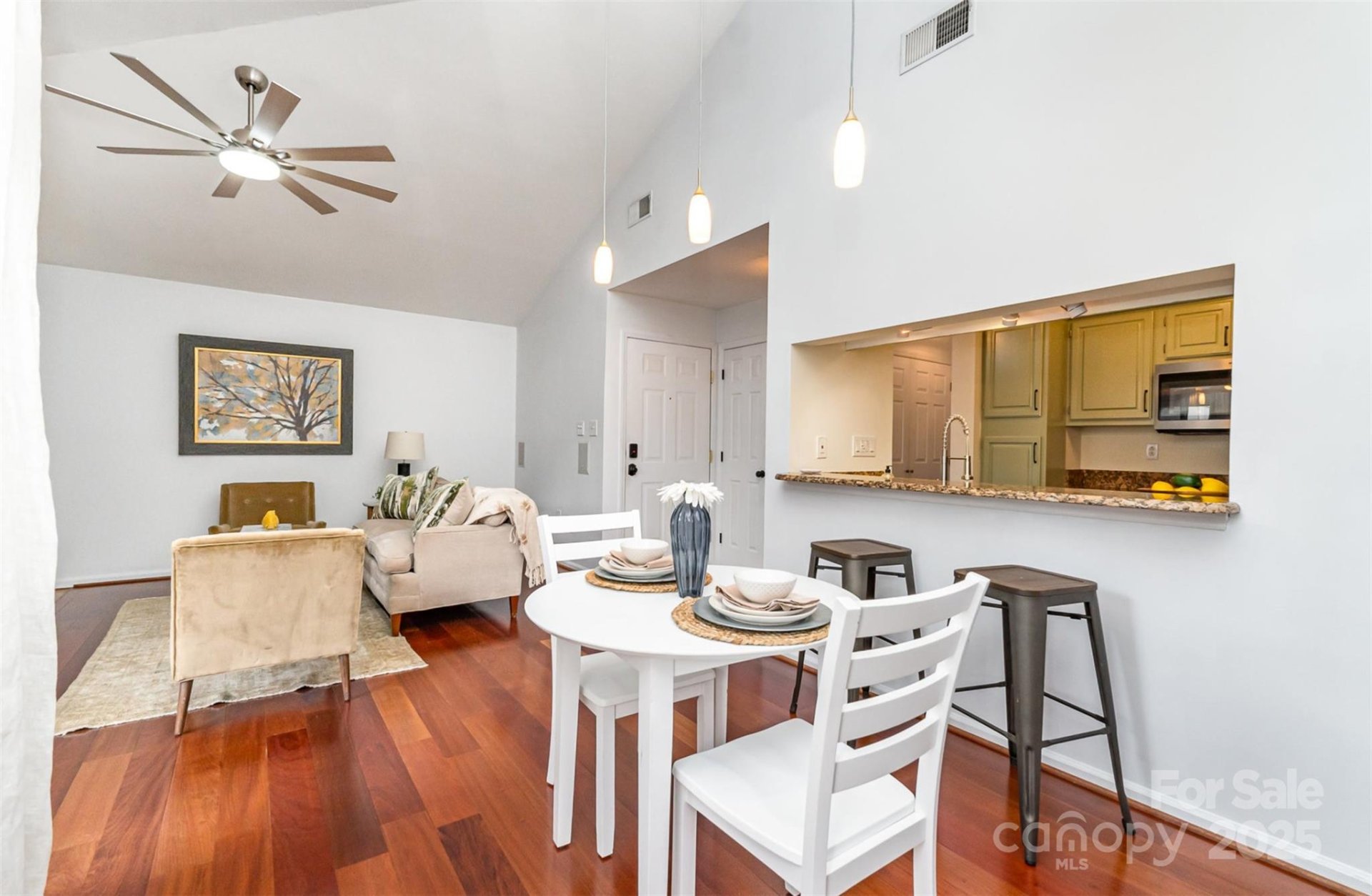 Property image 4 at 5011 Sharon Road, Charlotte, NC 28210