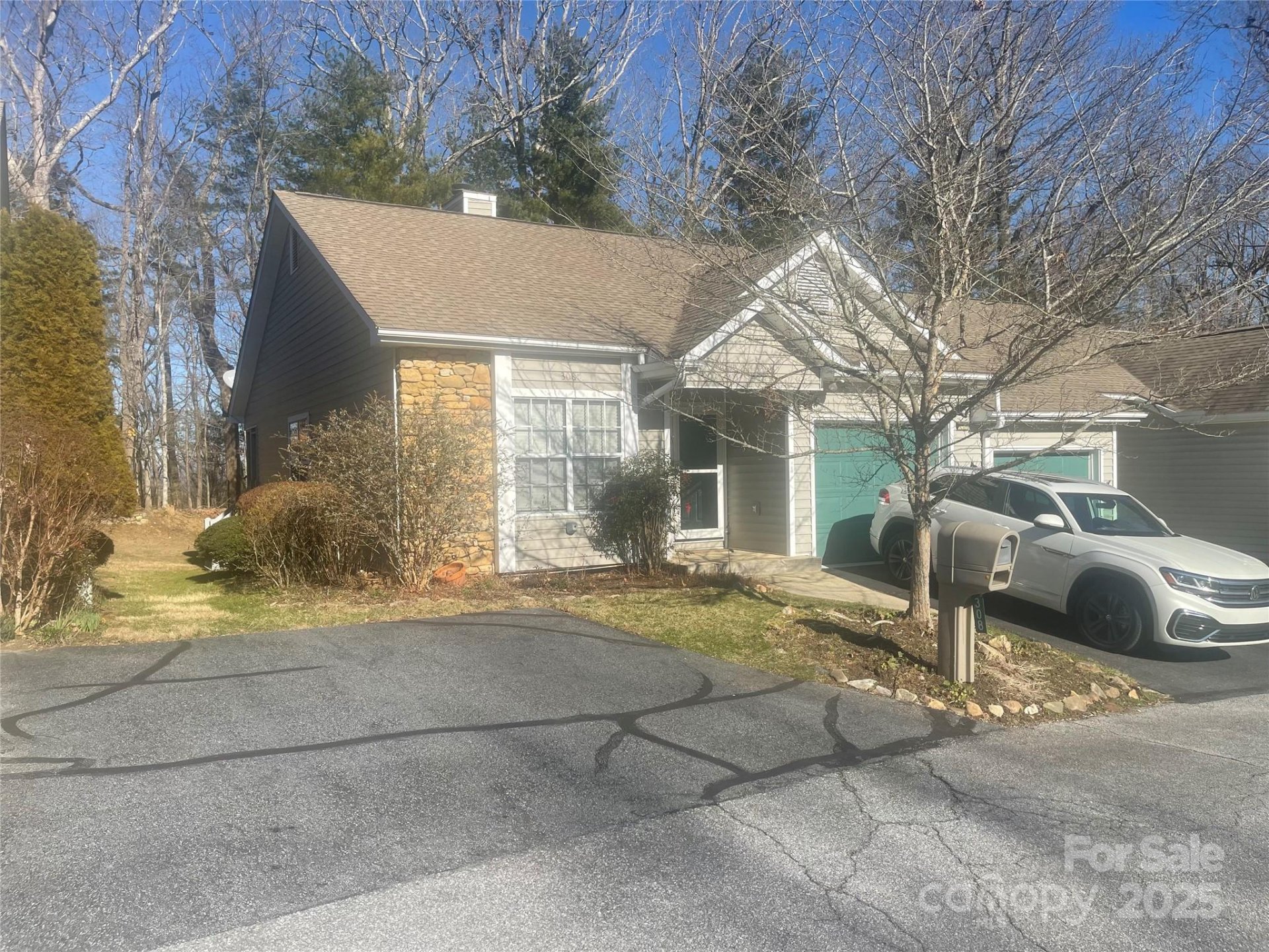 308 Laurel Park Place