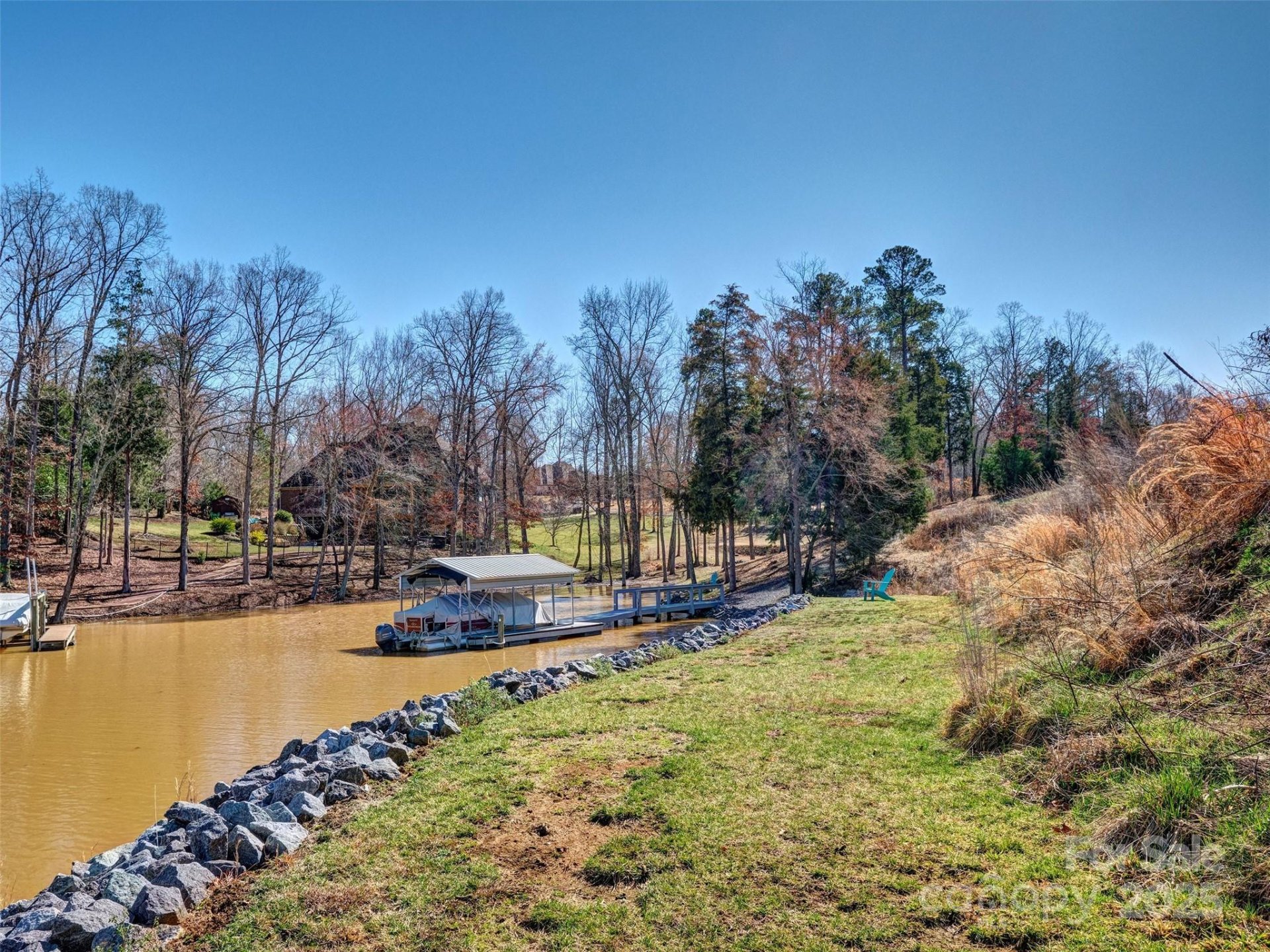 Property image 2 at 805 Cooks Cove Ridge, Lake Wylie, SC 29710
