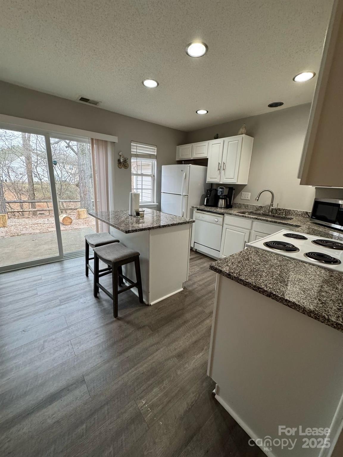 Property image 3 at 5321 Kimmerly Woods Drive, Charlotte, NC 28215