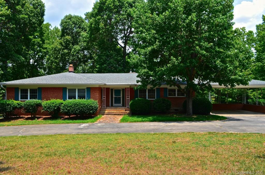 104 Forest Hills Drive