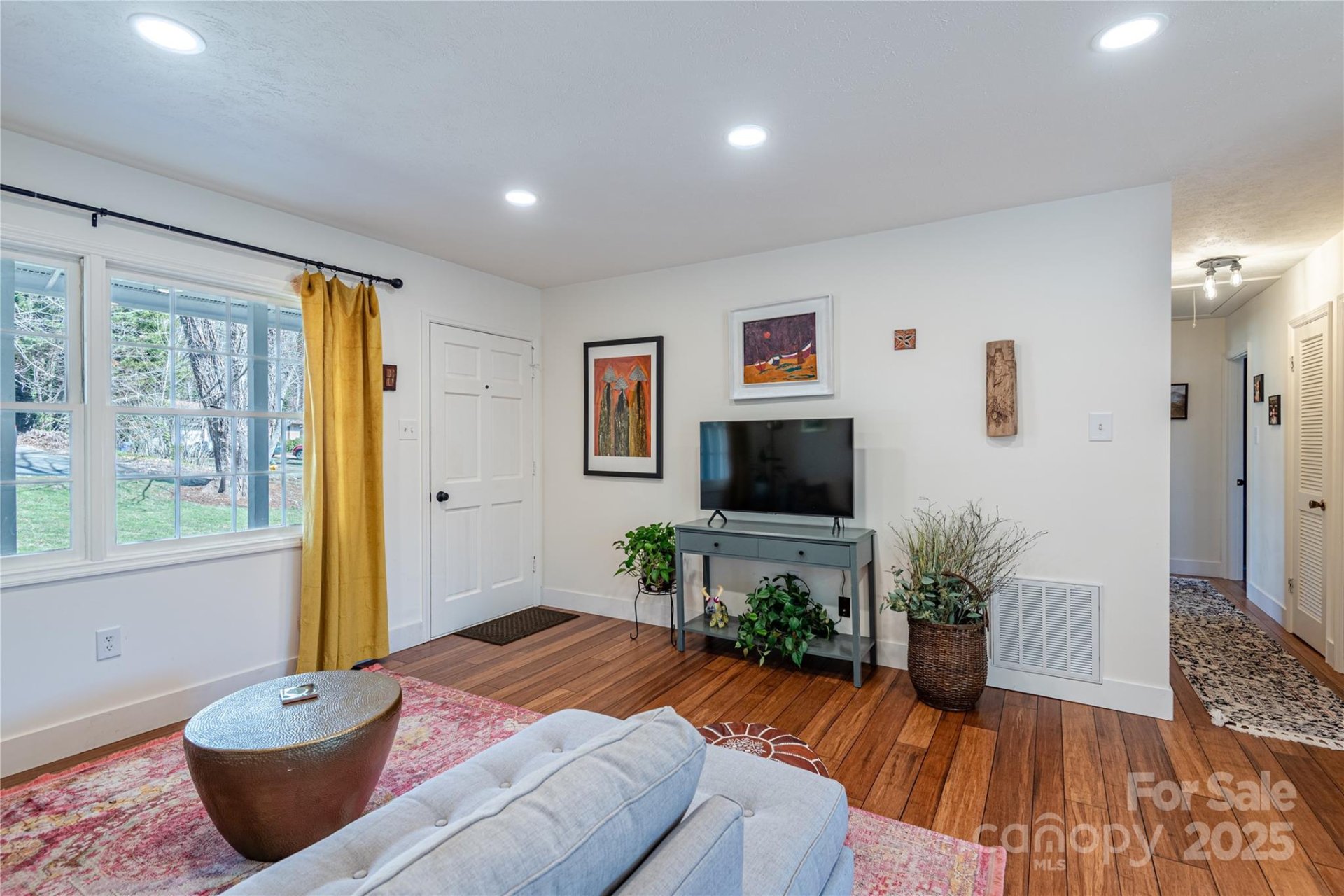 Property image 3 at 7 Brookcliff Drive, Asheville, NC 28804