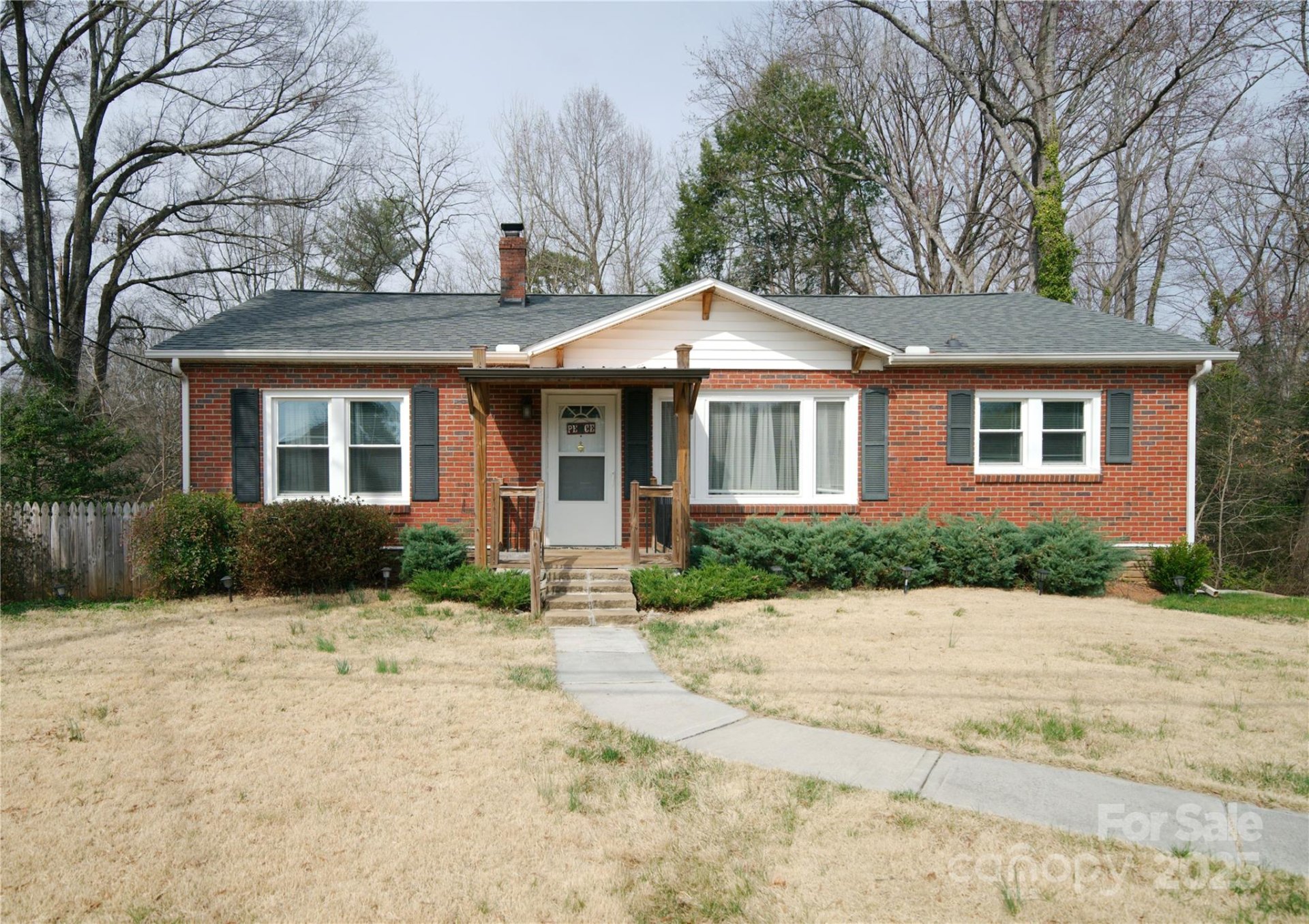 Property image 2 at 3039 N Center Street, Hickory, NC 28601
