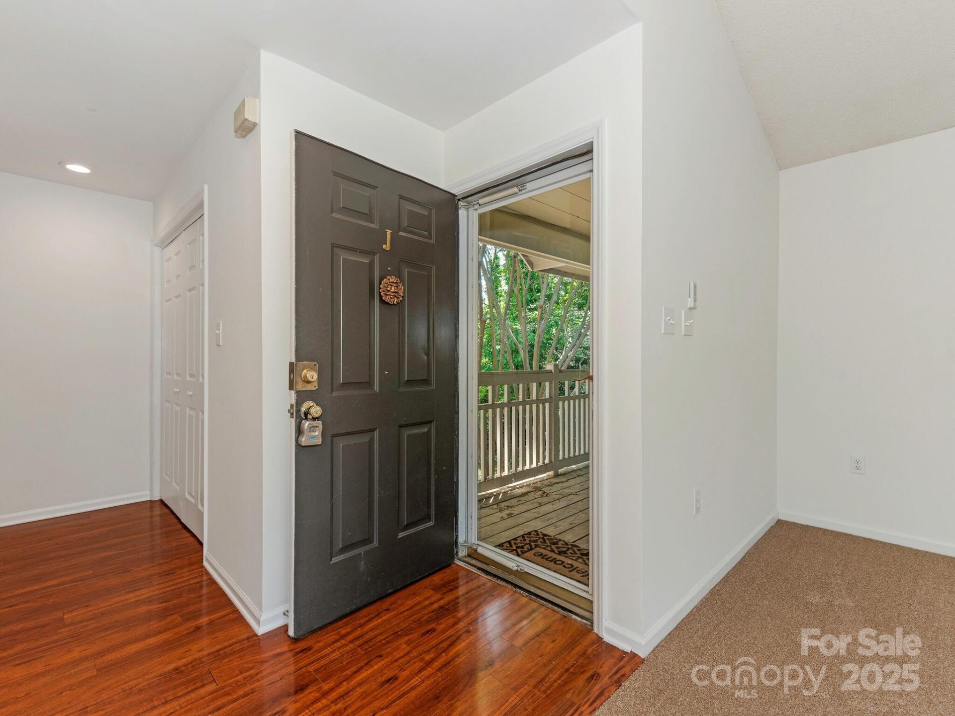 Property image 3 at 5011 Sharon Road, Charlotte, NC 28210