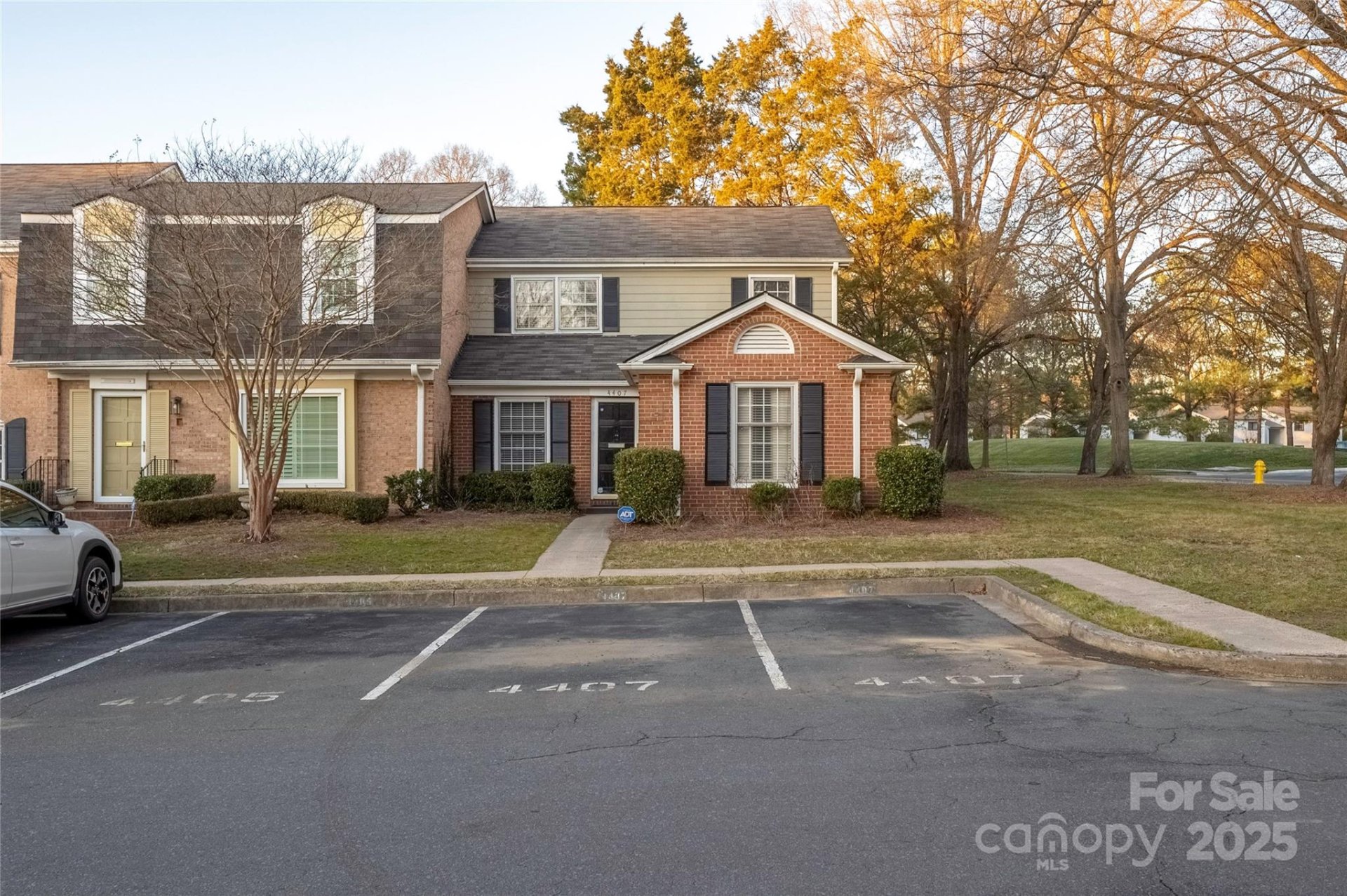 Property image 1 at 4407 Simsbury Road, Charlotte, NC 28226