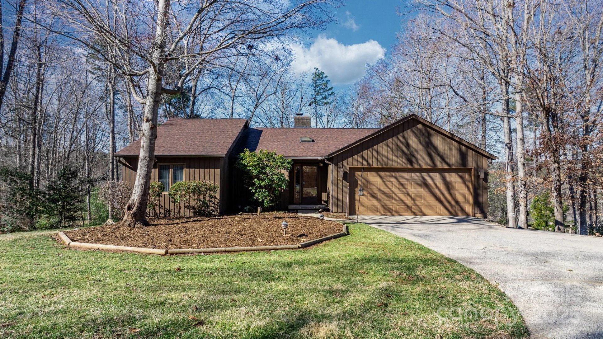 Property image 1 at 5378 Valley Run Street, Hickory, NC 28601