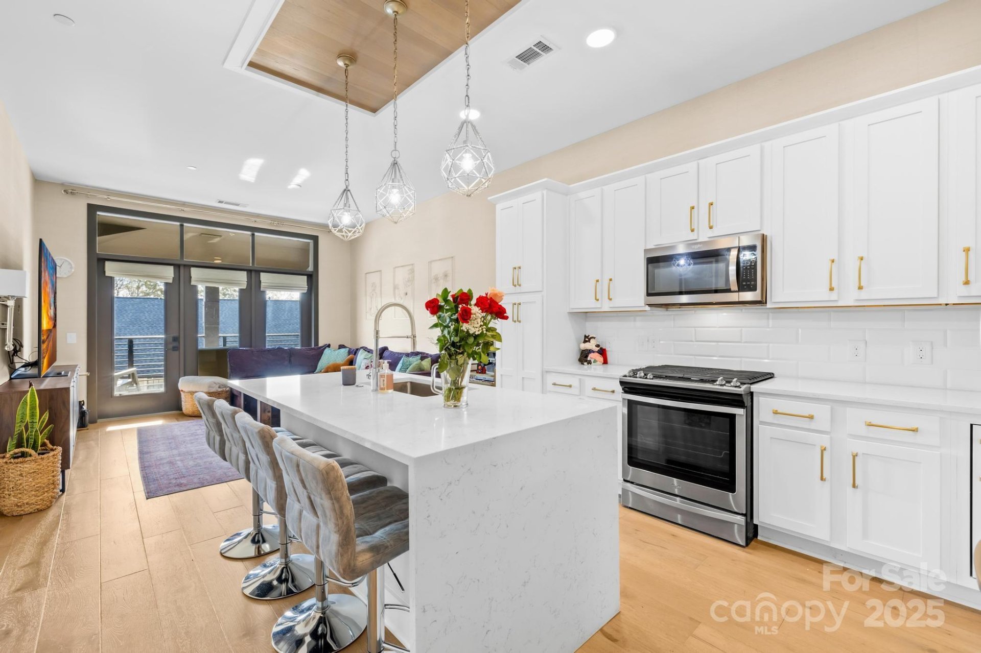 Dilworth South, Charlotte Community