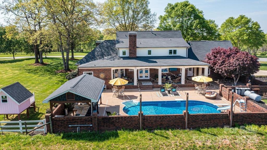 Quail Creek, Granite Falls Community