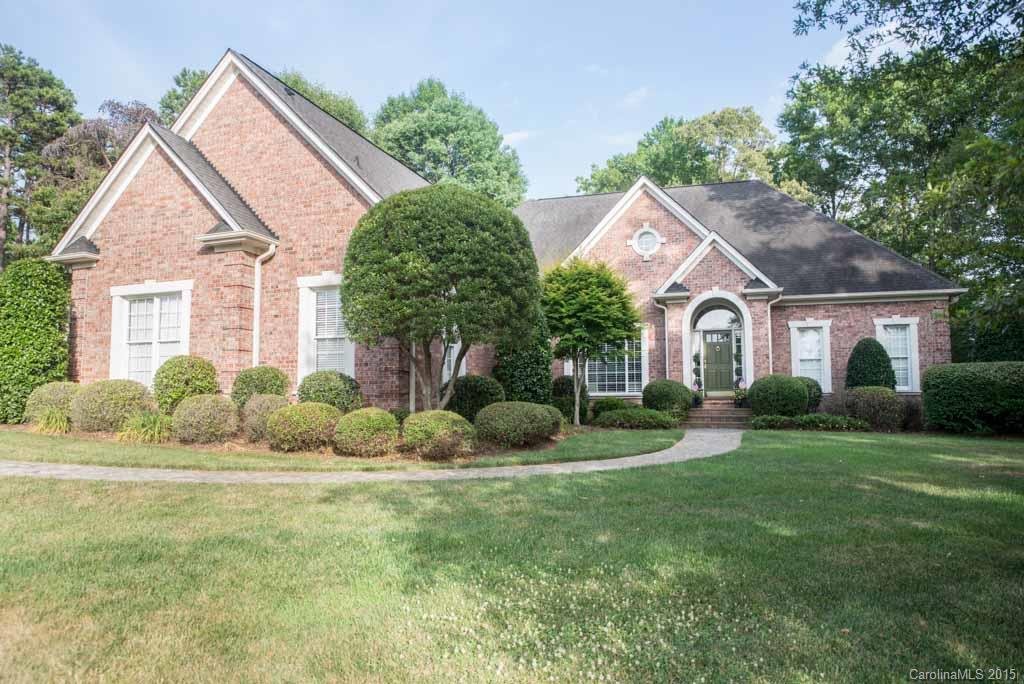 306 Forest Bay Court