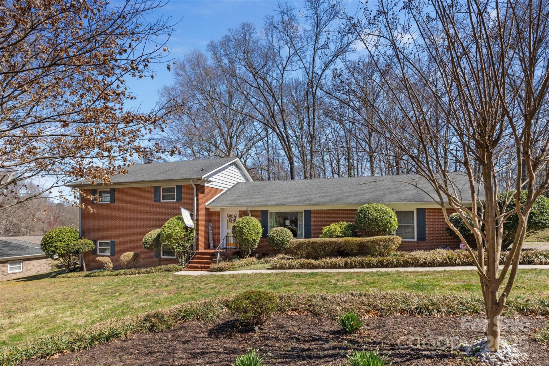Property image 1 at 211 Kingsway Circle, Charlotte, NC 28214