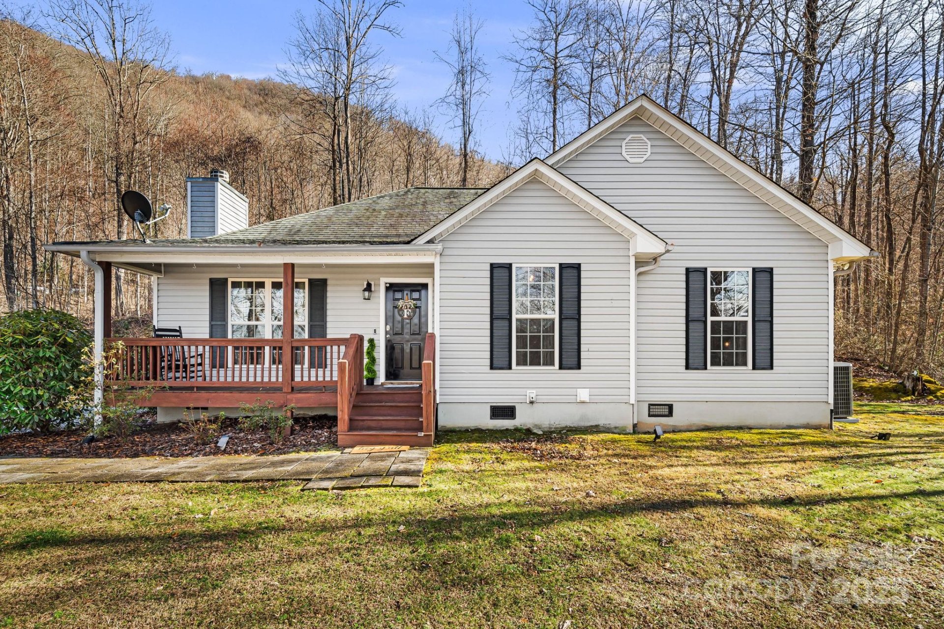 Wildcat Cove, Sylva Community