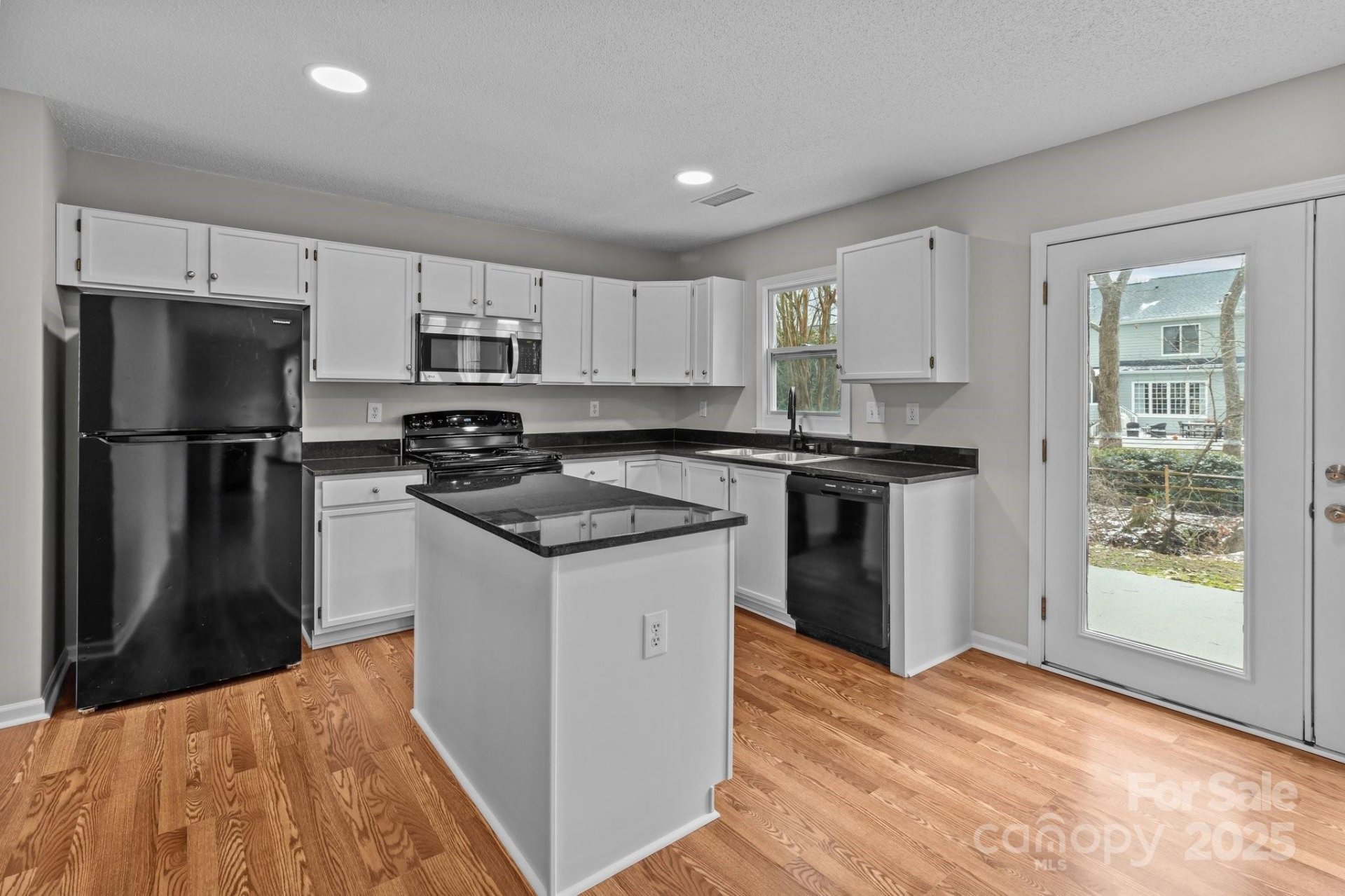 Property image 4 at 9014 Arbor Creek Drive, Charlotte, NC 28269