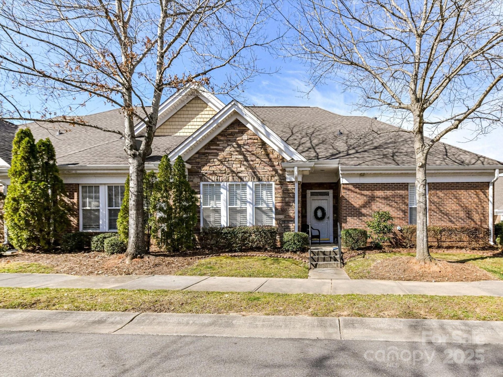 Bella Sera Villas, Matthews Community