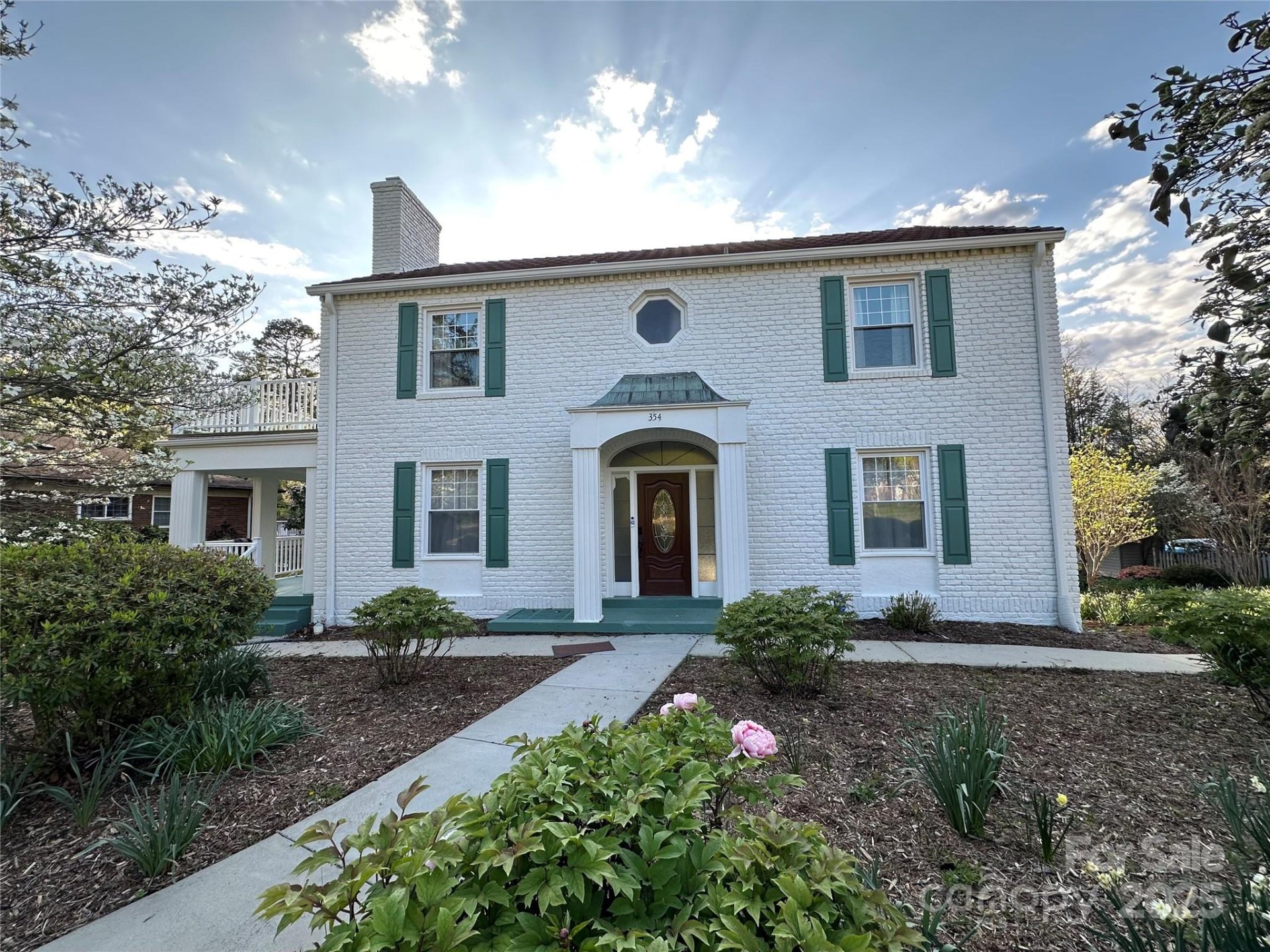 354 Kimberly Avenue