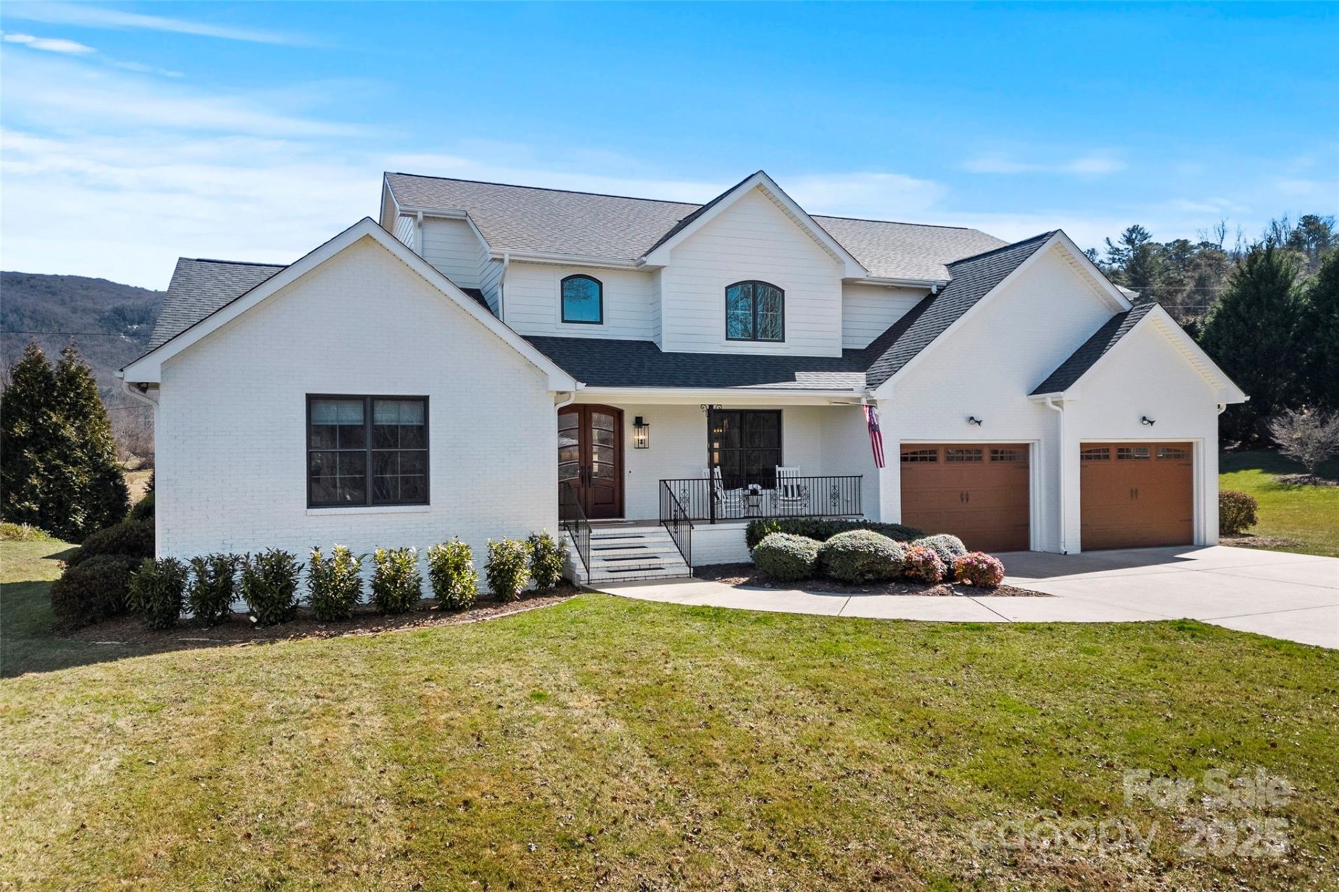 Property image 3 at 28 Sovereign Lane, Fairview, NC 28730