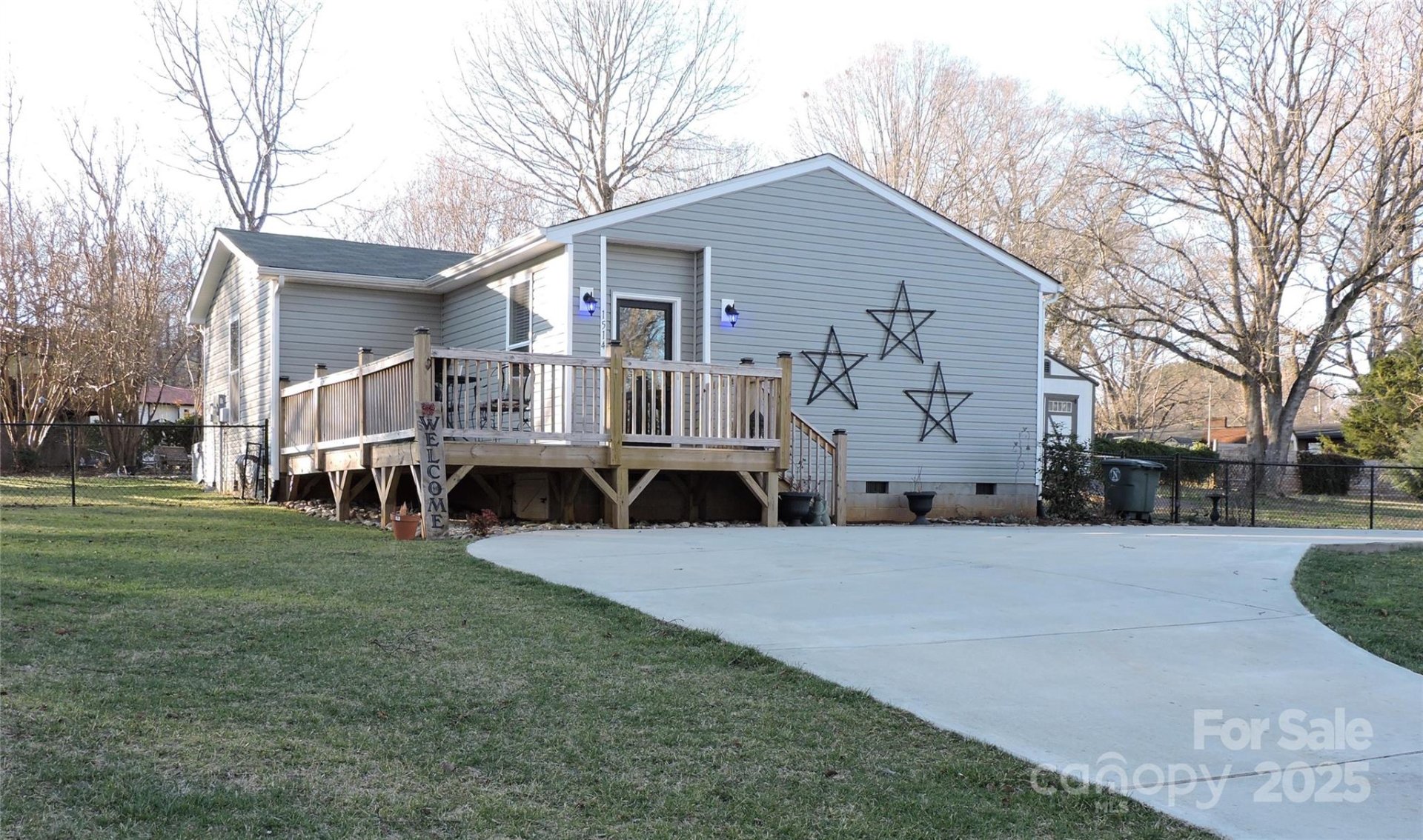 1514 Robin Road