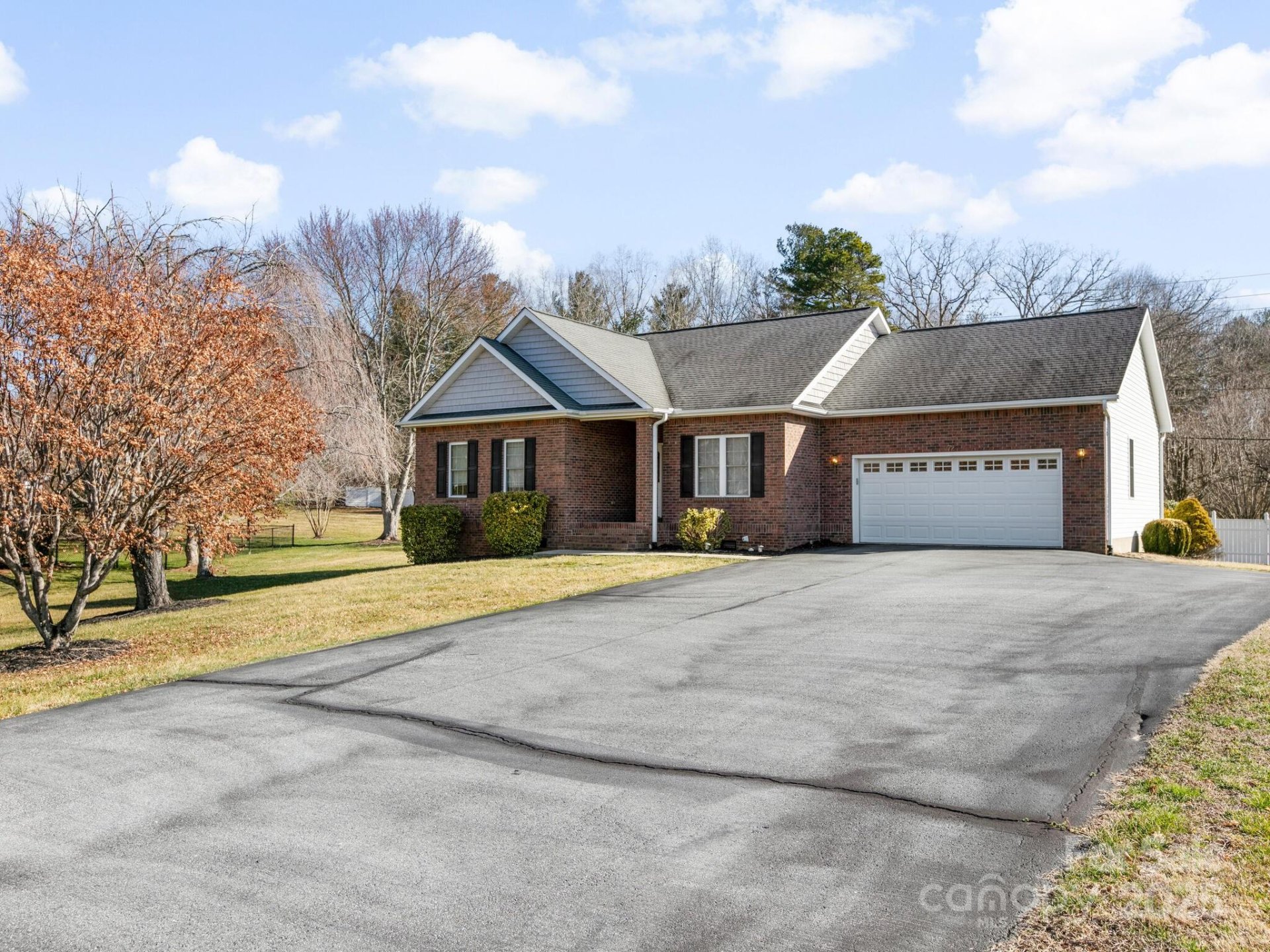 72 Classic Oaks Circle