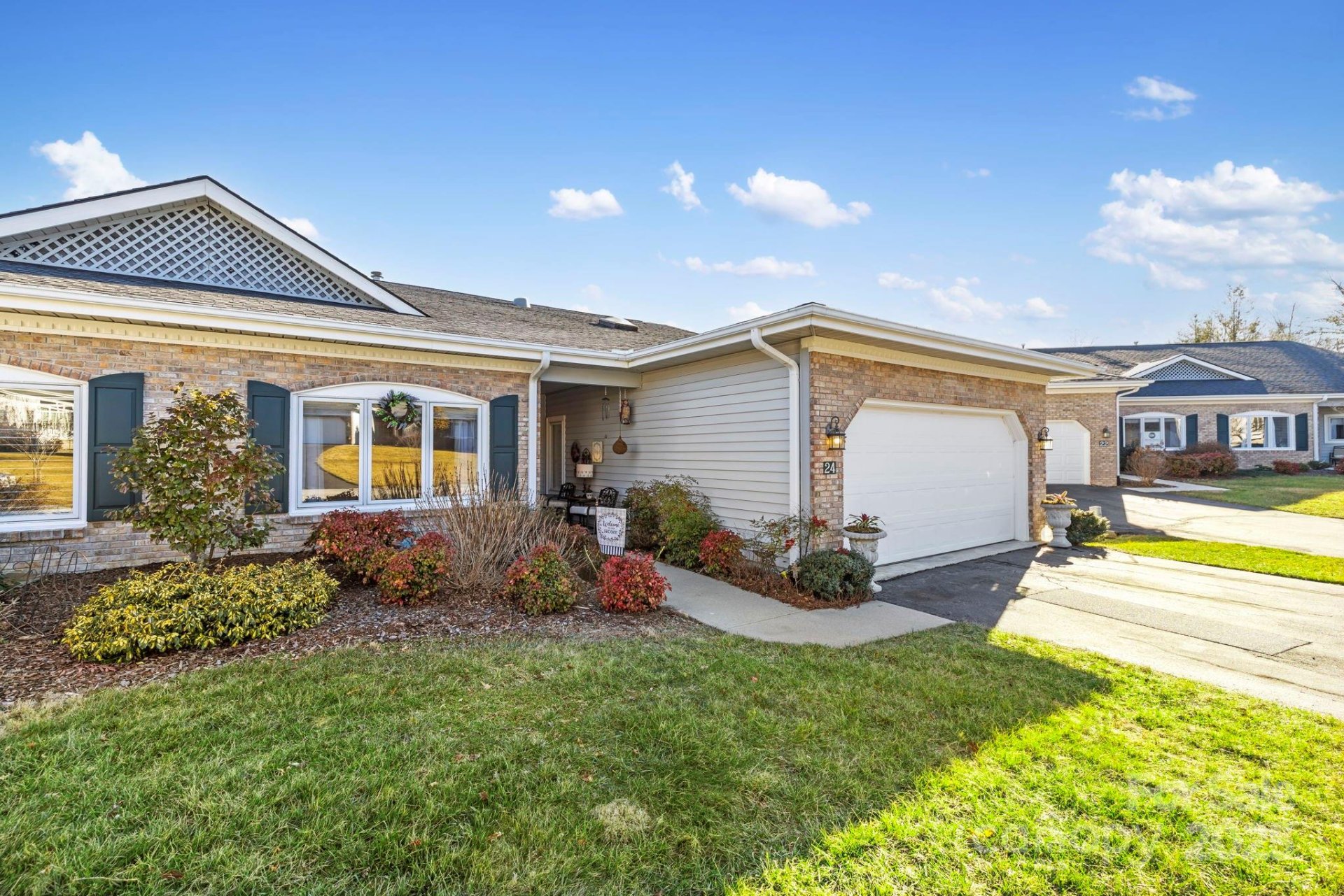 Property image 3 at 24 Country Meadows Lane, Hendersonville, NC 28792
