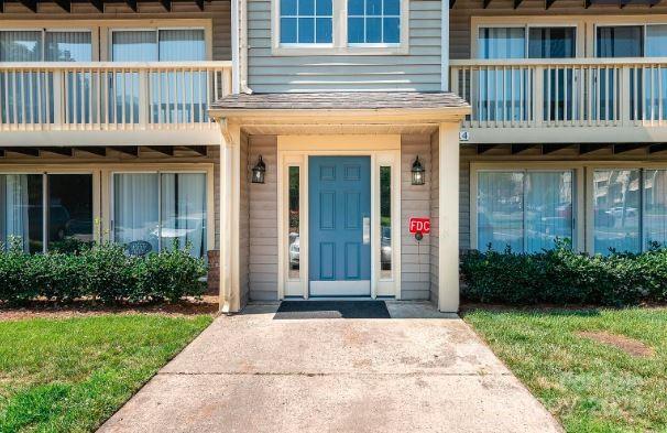 Property image 1 at 1614 Arlyn Circle, Charlotte, NC 28213