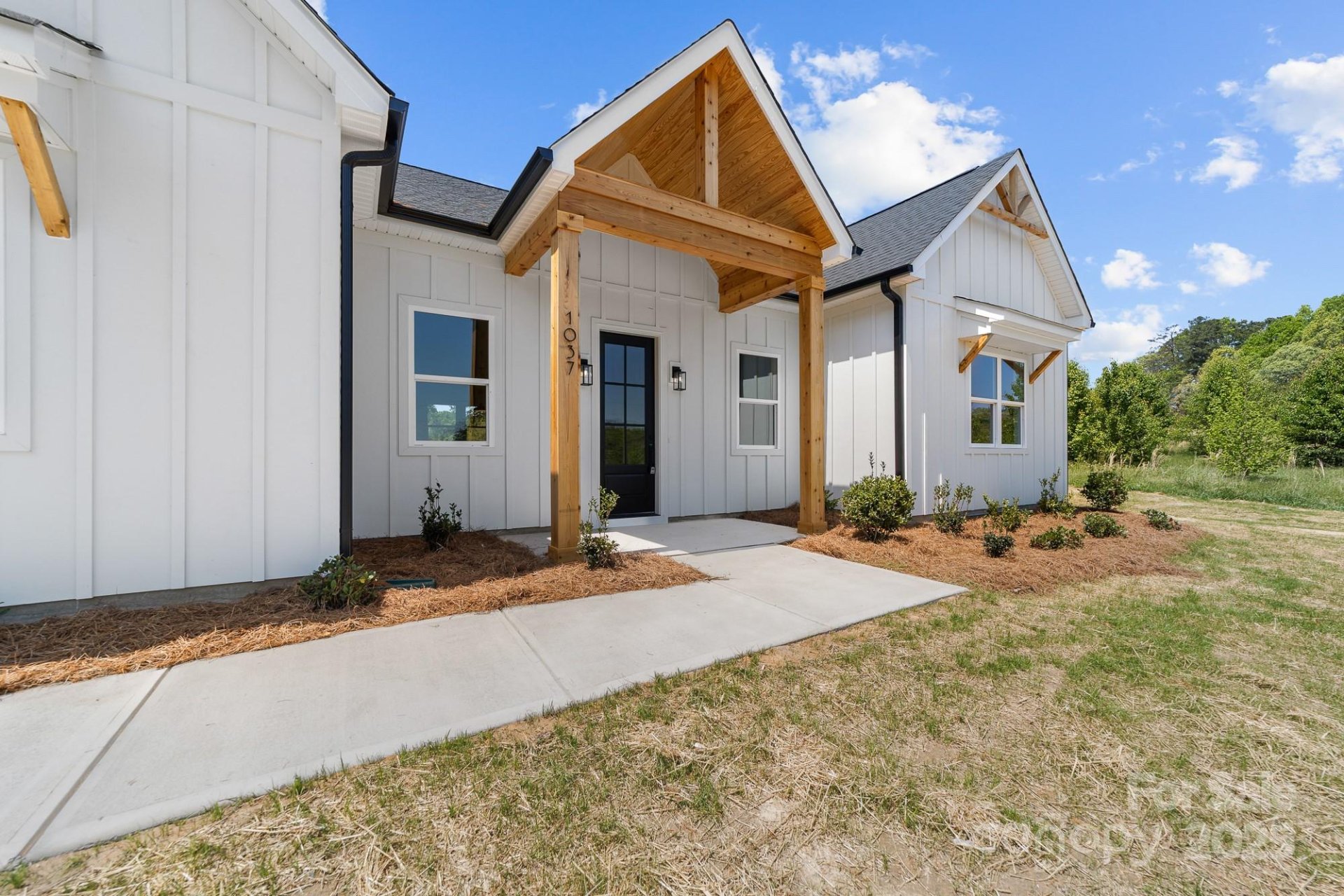 1037 Dameron Road