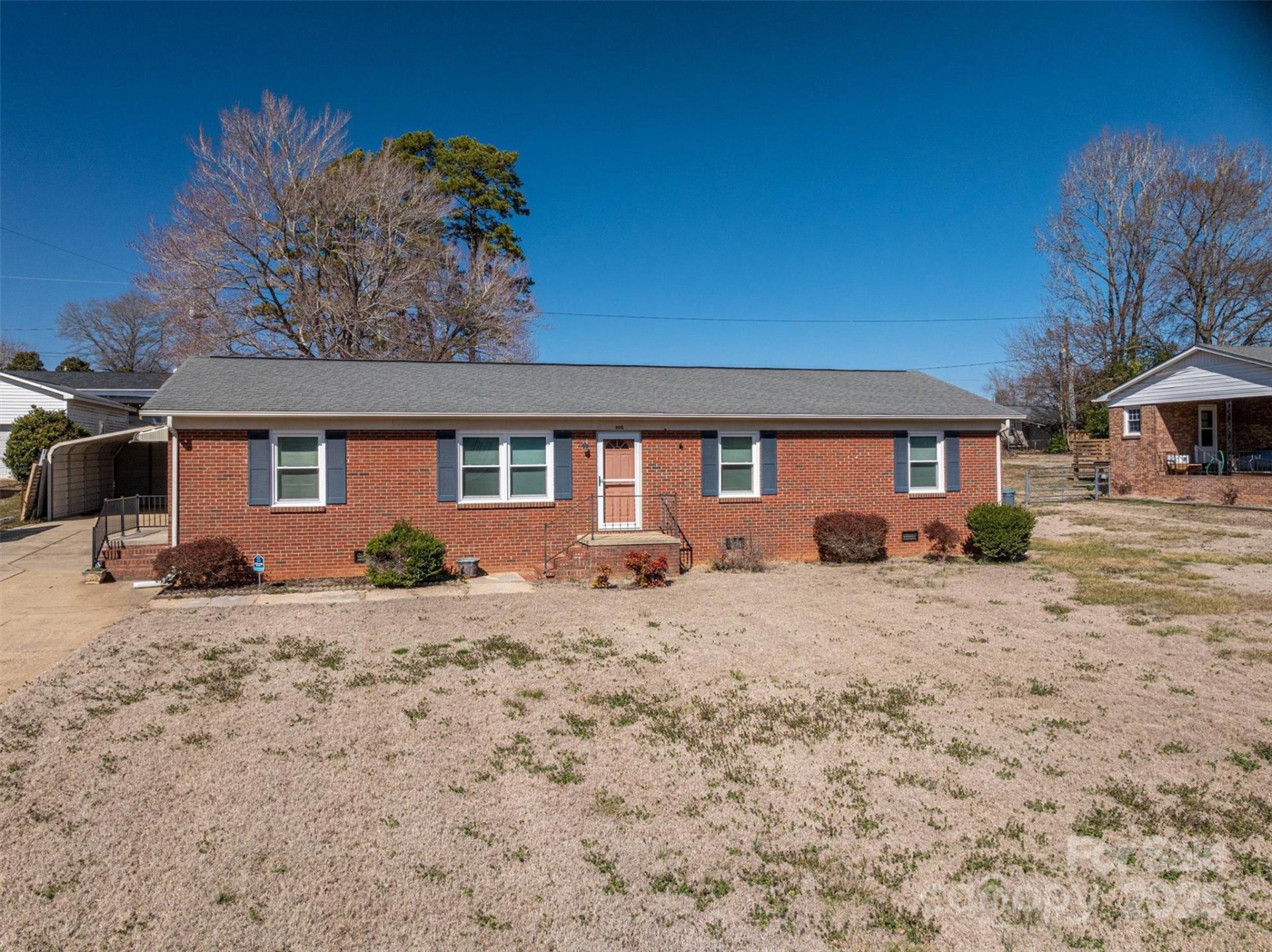 Property image 1 at 605 Castlewood Drive, Gastonia, NC 28056