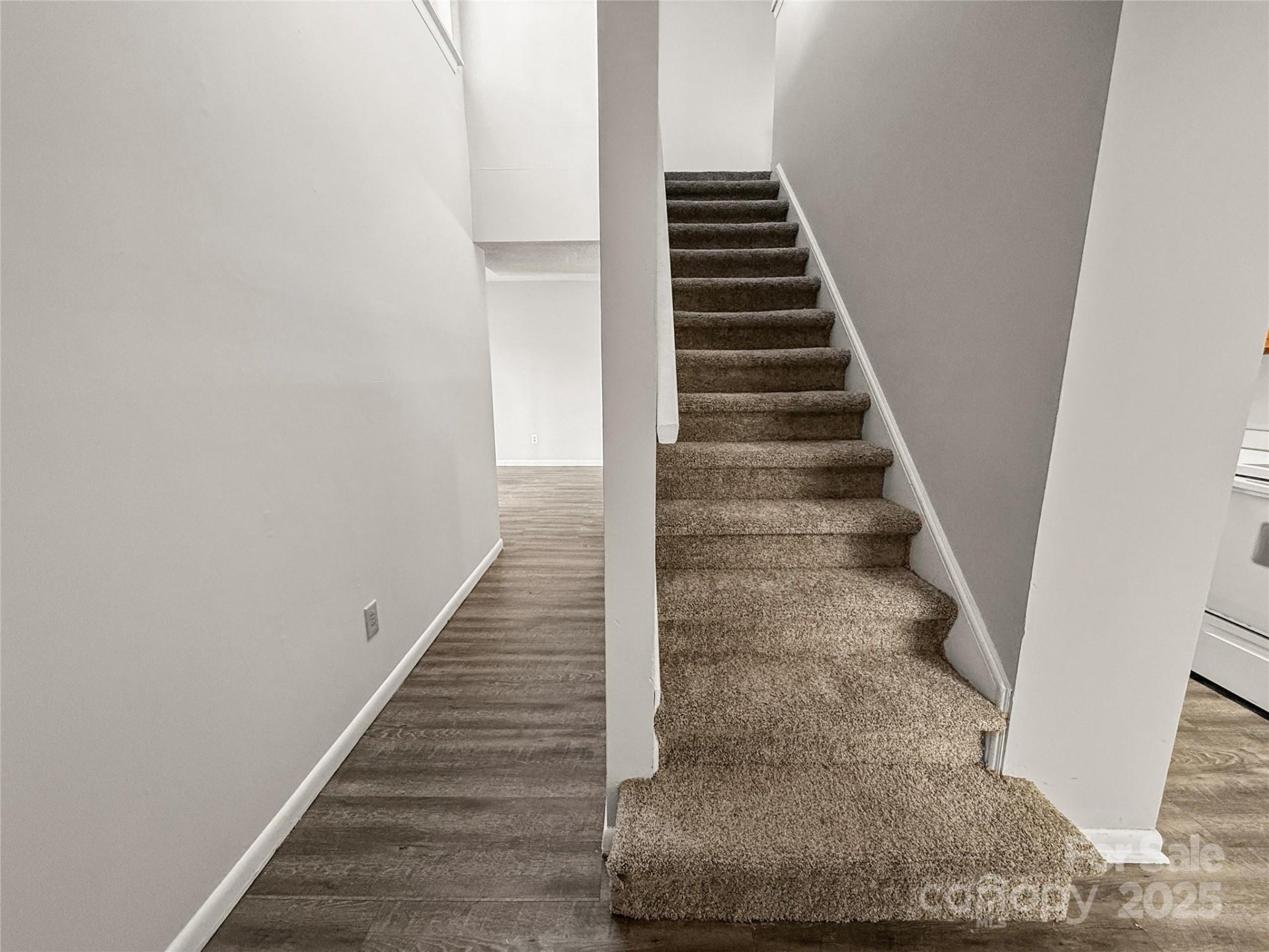 Property image 4 at 7140 Stonington Lane, Charlotte, NC 28227