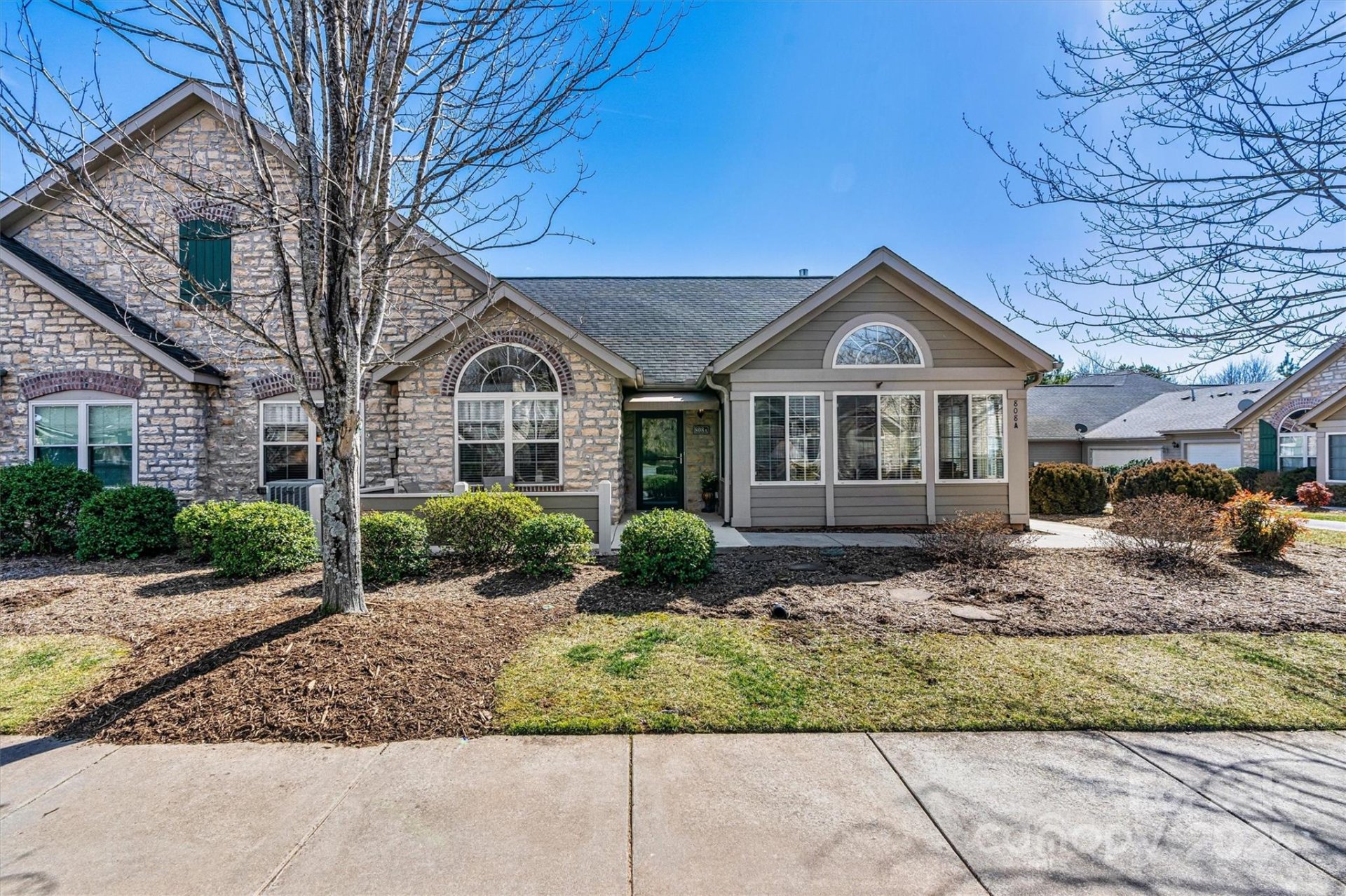 Property image 5 at 808 Wynnshire Drive, Hickory, NC 28601