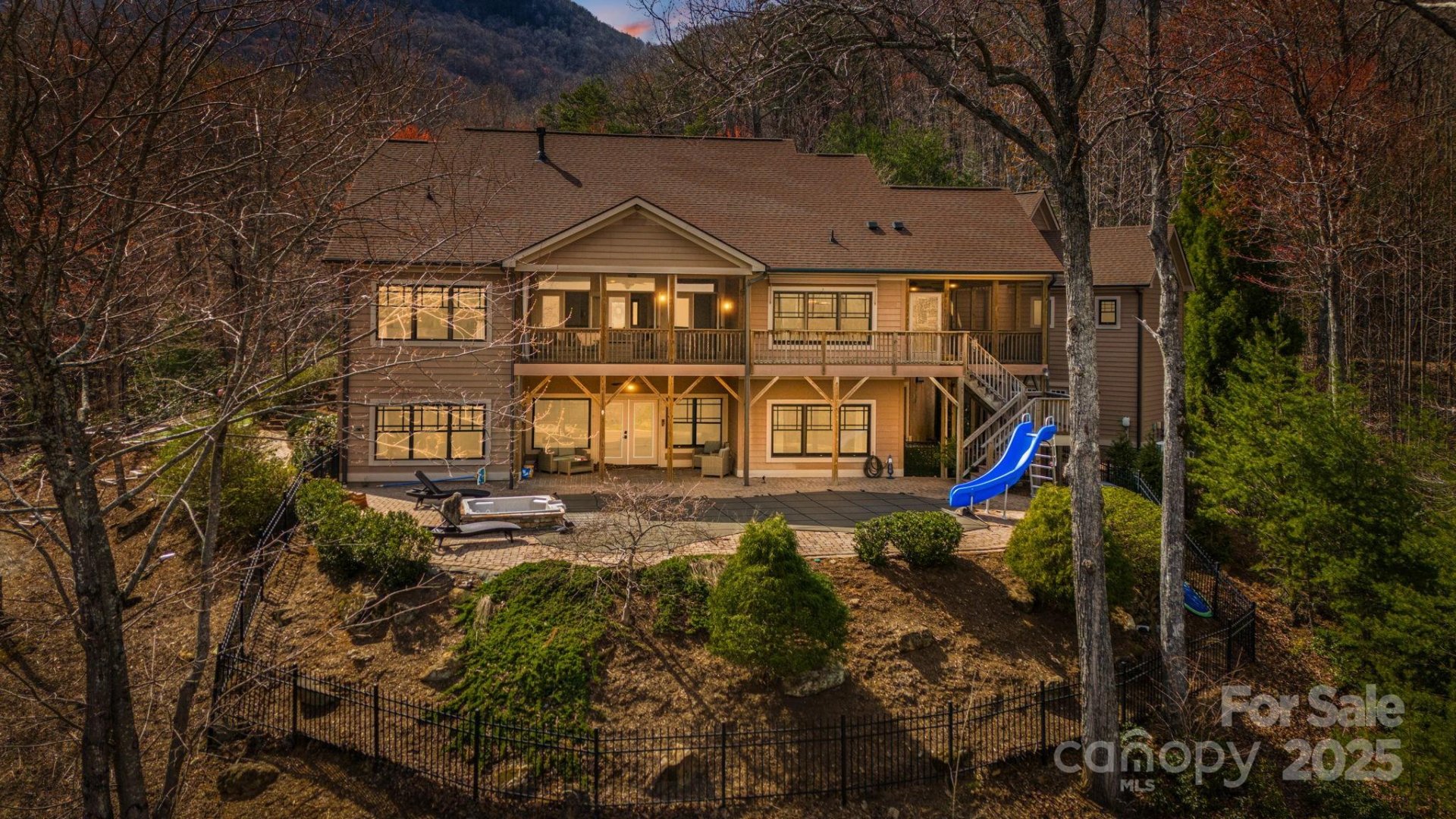 135 Anthony Court