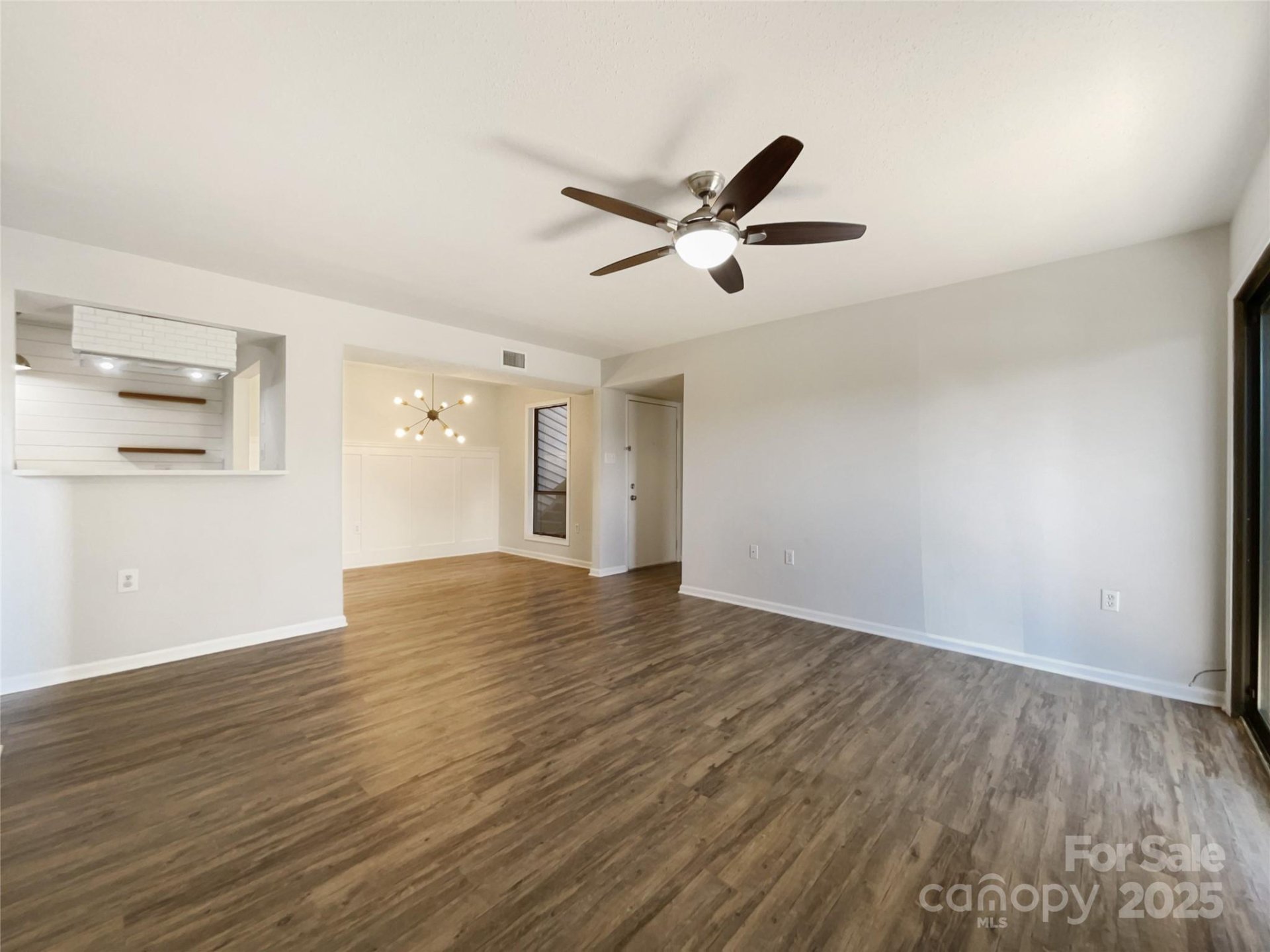 Property image 3 at 4918 Sardis Road, Charlotte, NC 28270
