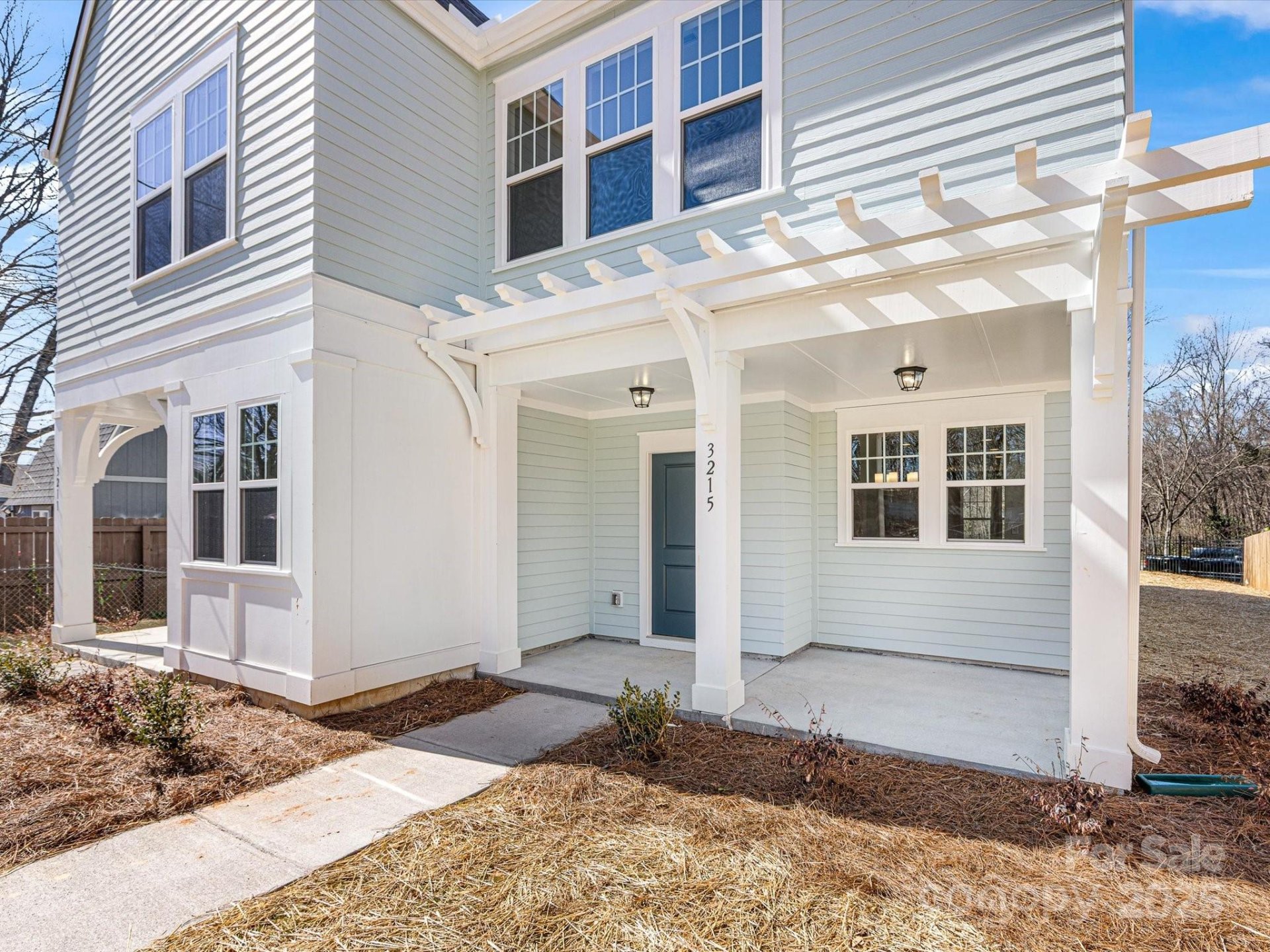 Property image 3 at 3215 Isenhour Street, Charlotte, NC 28206