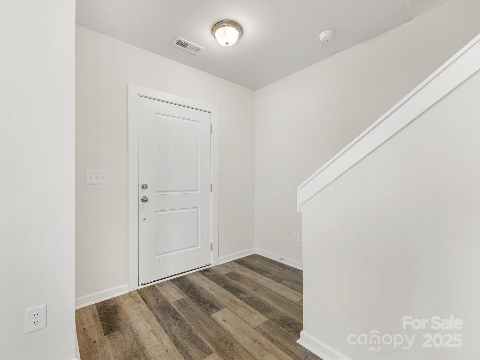 Property image 5 at 3215 Isenhour Street, Charlotte, NC 28206