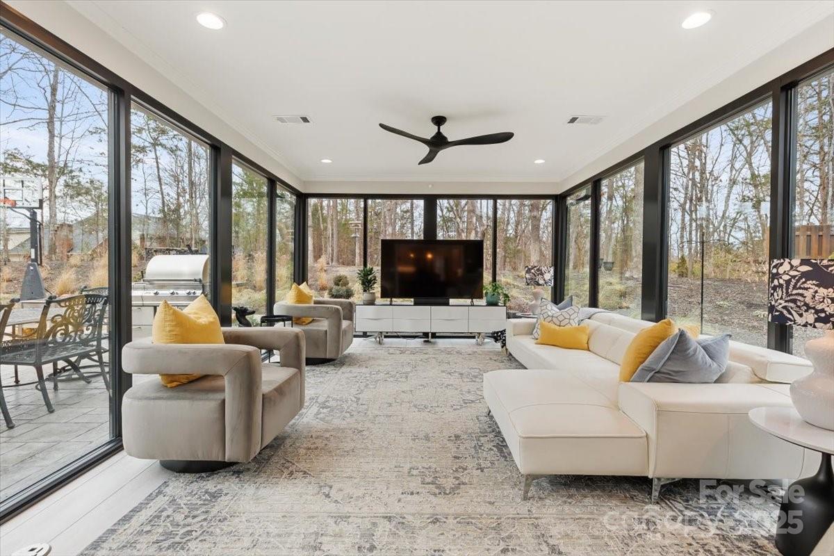 Property image 2 at 341 Beckwick Lane, Concord, NC 28025