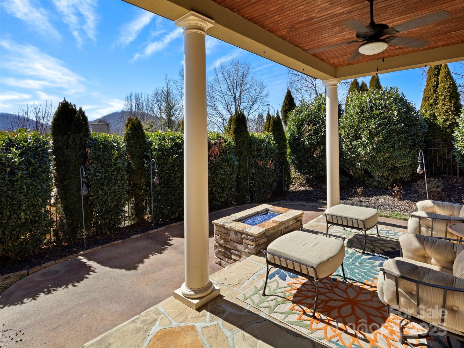 Property image 3 at 3 Ocaso Drive, Asheville, NC 28806