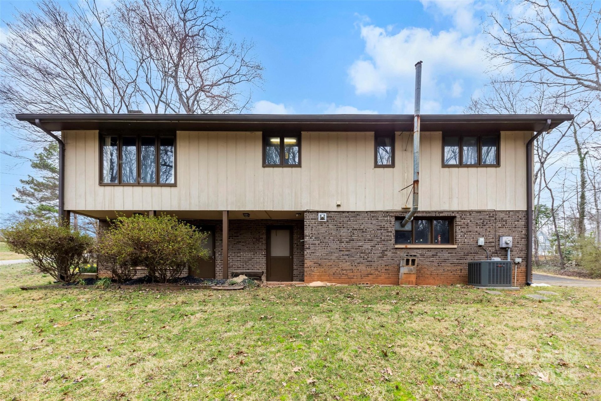 Property image 2 at 32 Bowen Drive, Belmont, NC 28012