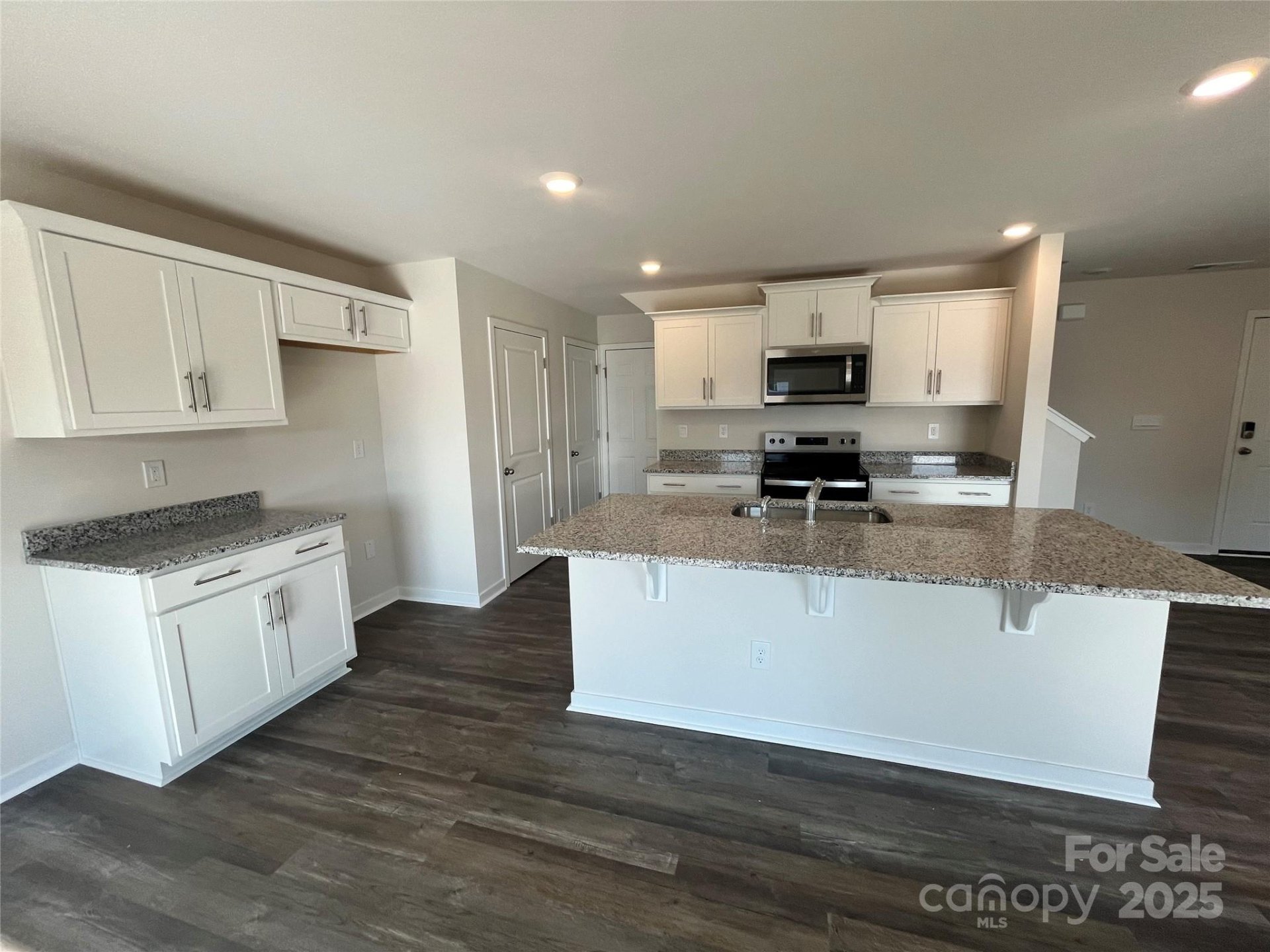 Property image 3 at 588 N Sparkleberry Lane, Chester, SC 29706