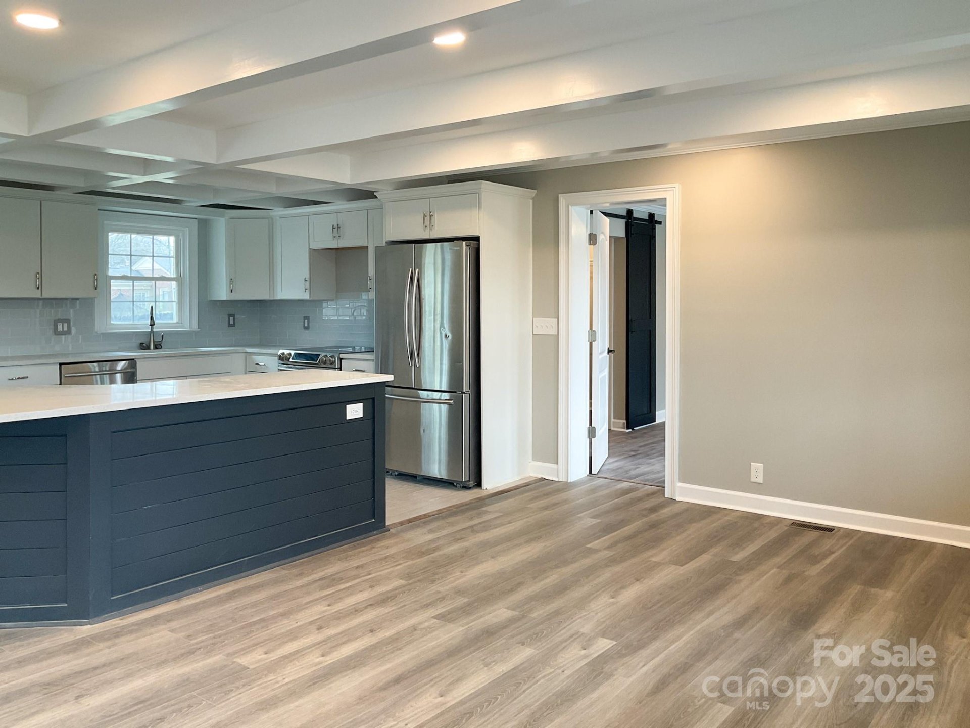 Property image 2 at 204 Lanewood Drive, Greenville, SC 29607