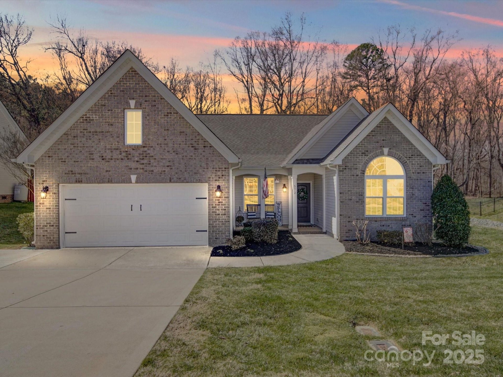 Redah Acres, Locust Community