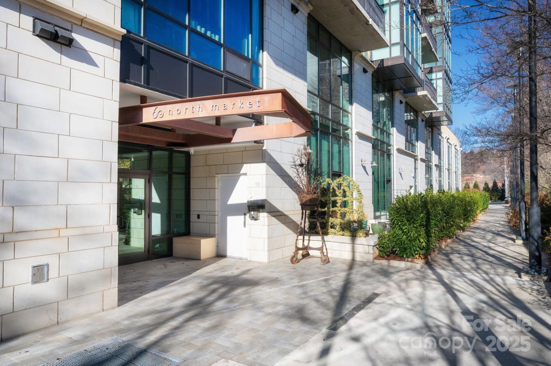 60 North Market, Asheville Community