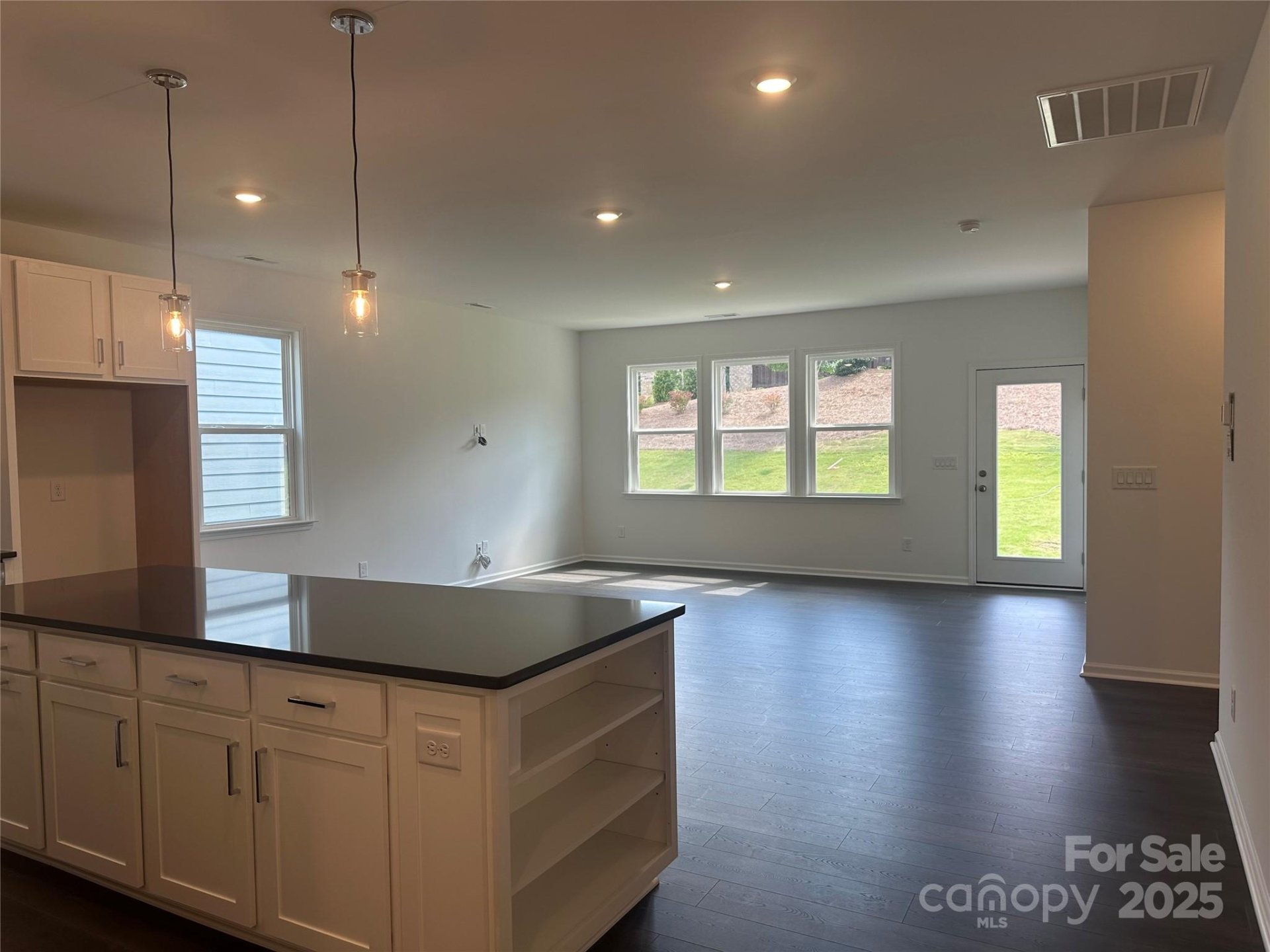 Property image 3 at 407 Sunharvest Lane, Indian Trail, NC 28079