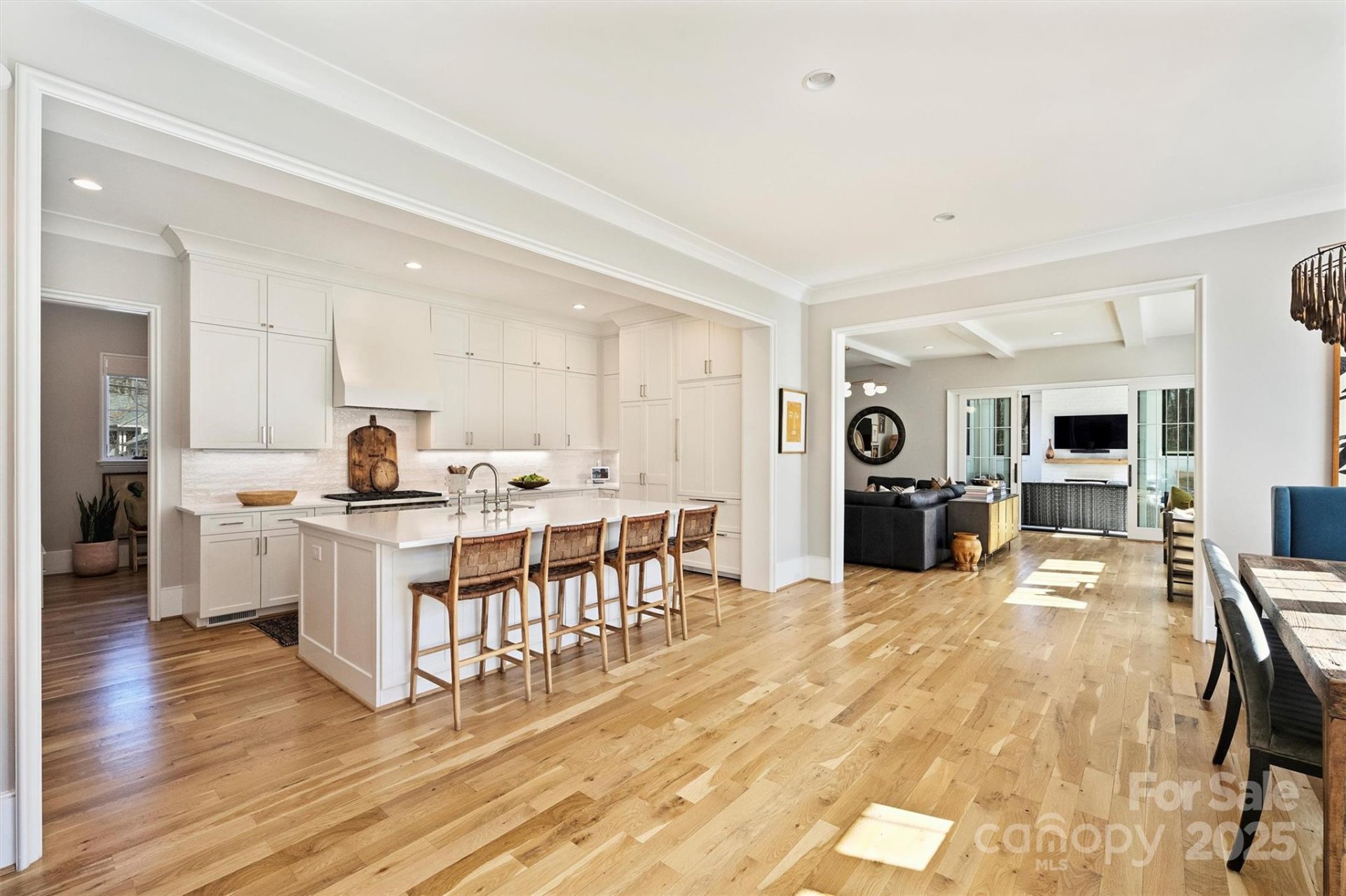 Property image 2 at 2509 Montrose Court, Charlotte, NC 28207